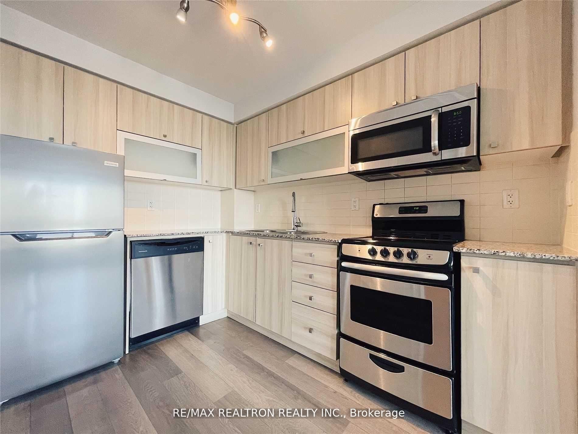 2015 SHEPPARD Avenue E 2406, Toronto, ON M2J 1W6 photo 4