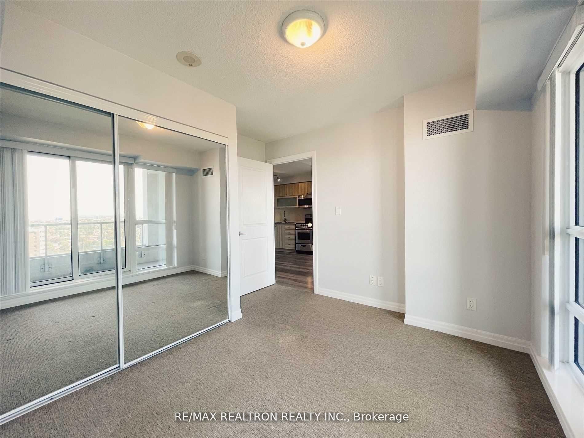 2015 SHEPPARD Avenue E 2406, Toronto, ON M2J 1W6 photo 5