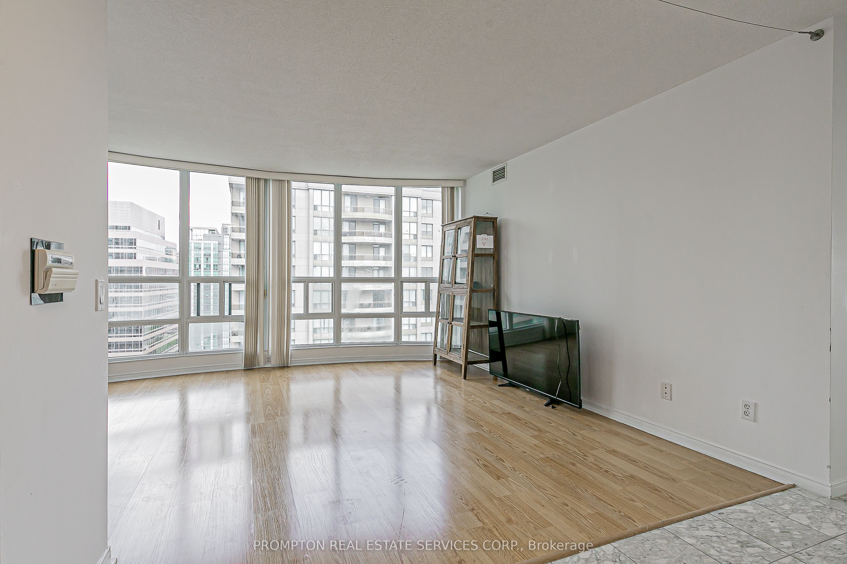 238 Doris Avenue 2009, Toronto, ON M2N 6W1 photo 3