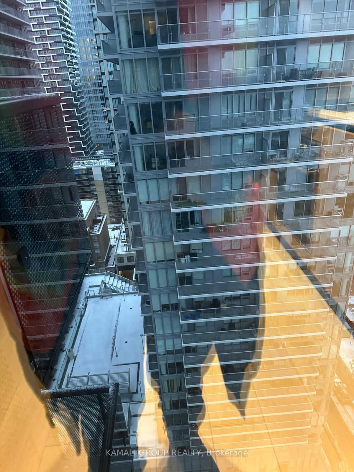 117 Broadway Avenue 2103, Toronto, ON M4P 1V3 photo 3