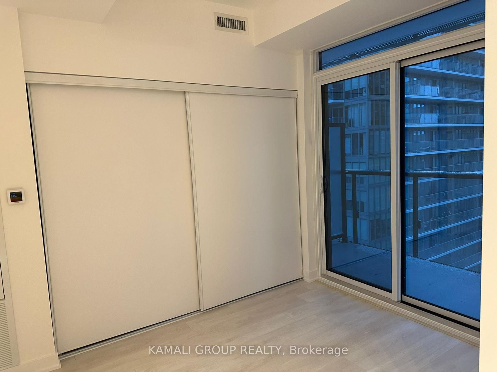 117 Broadway Avenue 2103, Toronto, ON M4P 1V3 photo 5