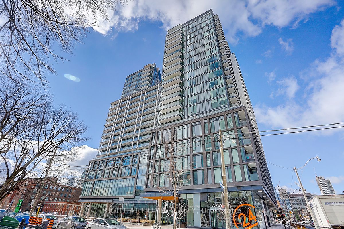 50 power Street 1221, Toronto, ON M5A 0V3 photo 2