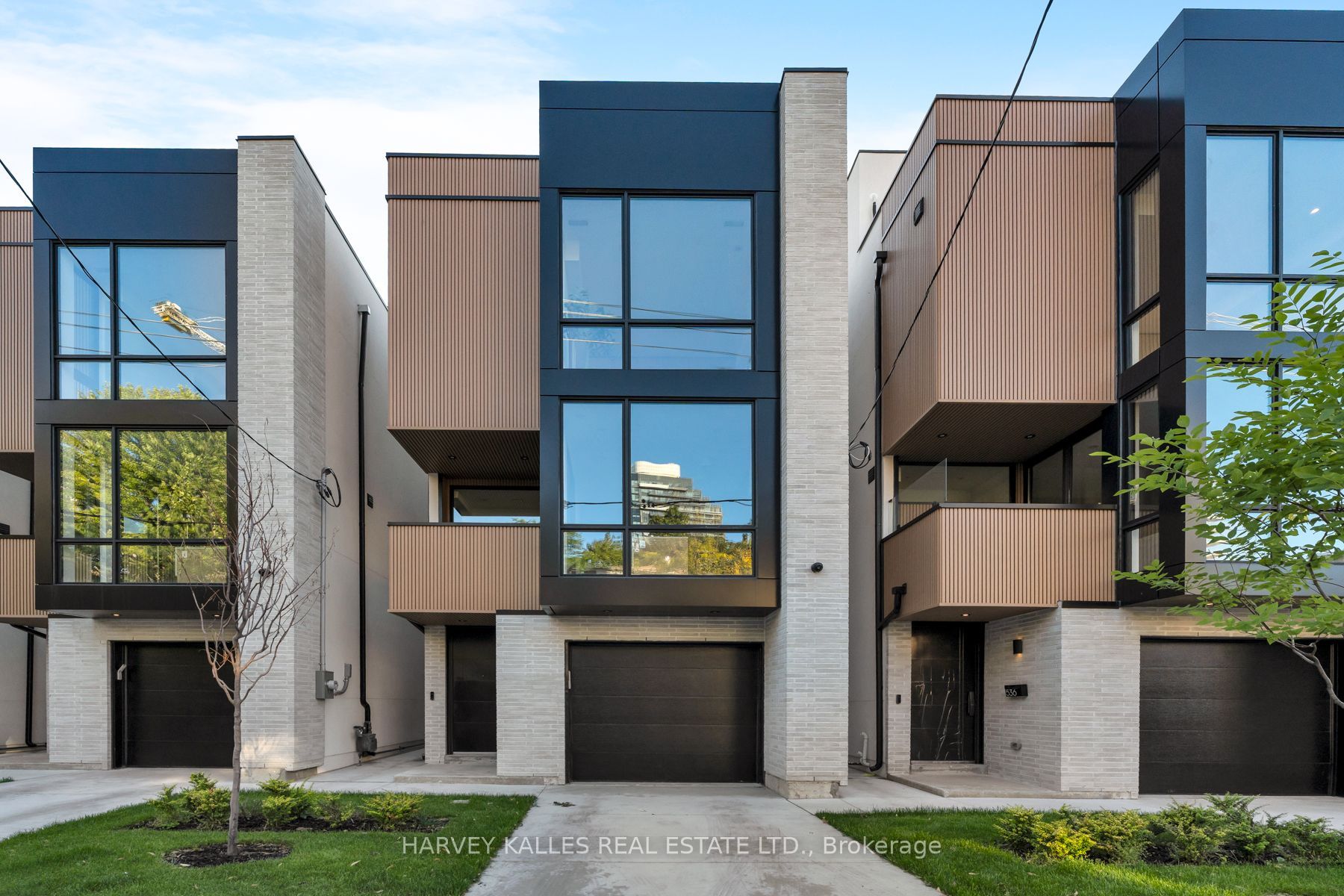 534 Duplex Avenue, Toronto, ON M4R 1E6