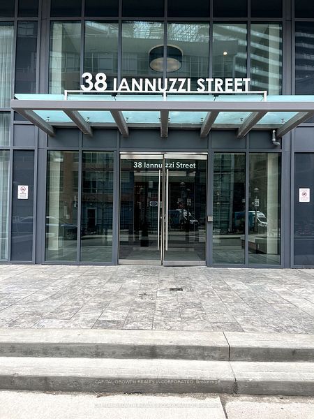 38 Iannuzzi Street 902, Toronto, ON M5V 0S2