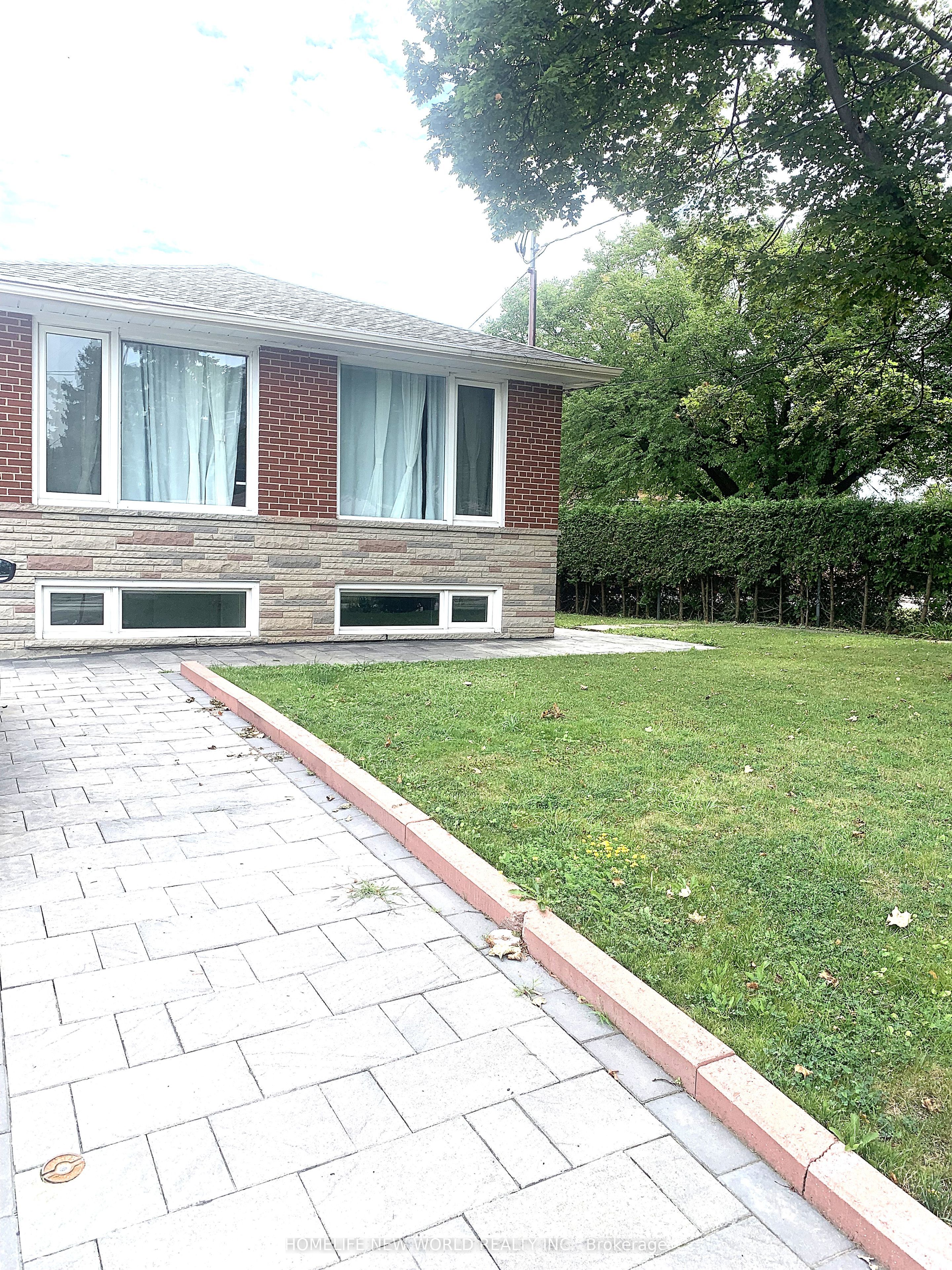36 Silverview Drive Basement A, Toronto, ON M2M 2B3 photo 2