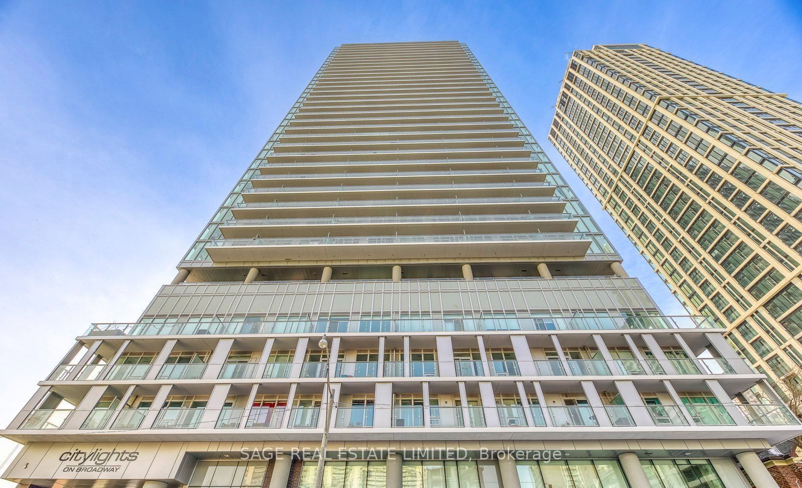 99 Broadway Avenue 3001, Toronto, ON M4P 1V2