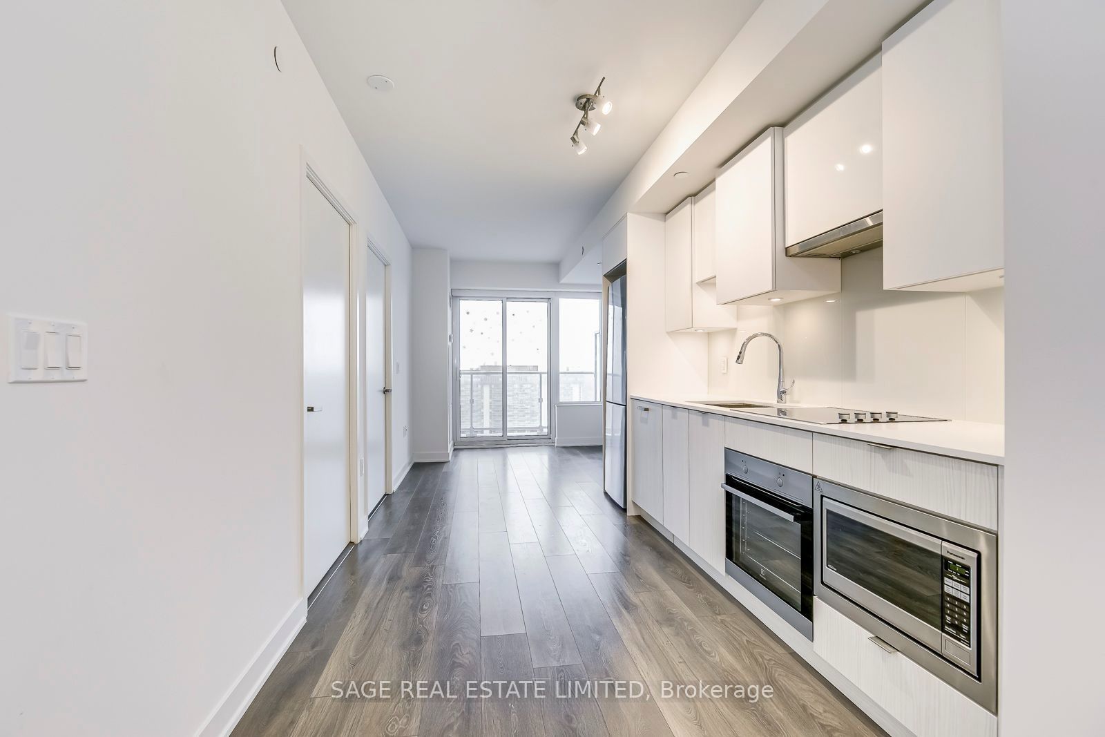99 Broadway Avenue 3001, Toronto, ON M4P 1V2 photo 5