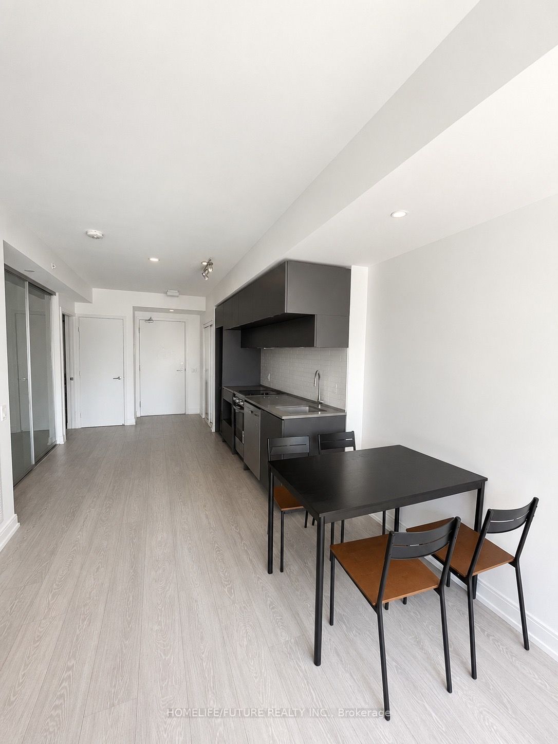 181 Dundas Street E 706, Toronto, ON M5A 0N5 photo 4