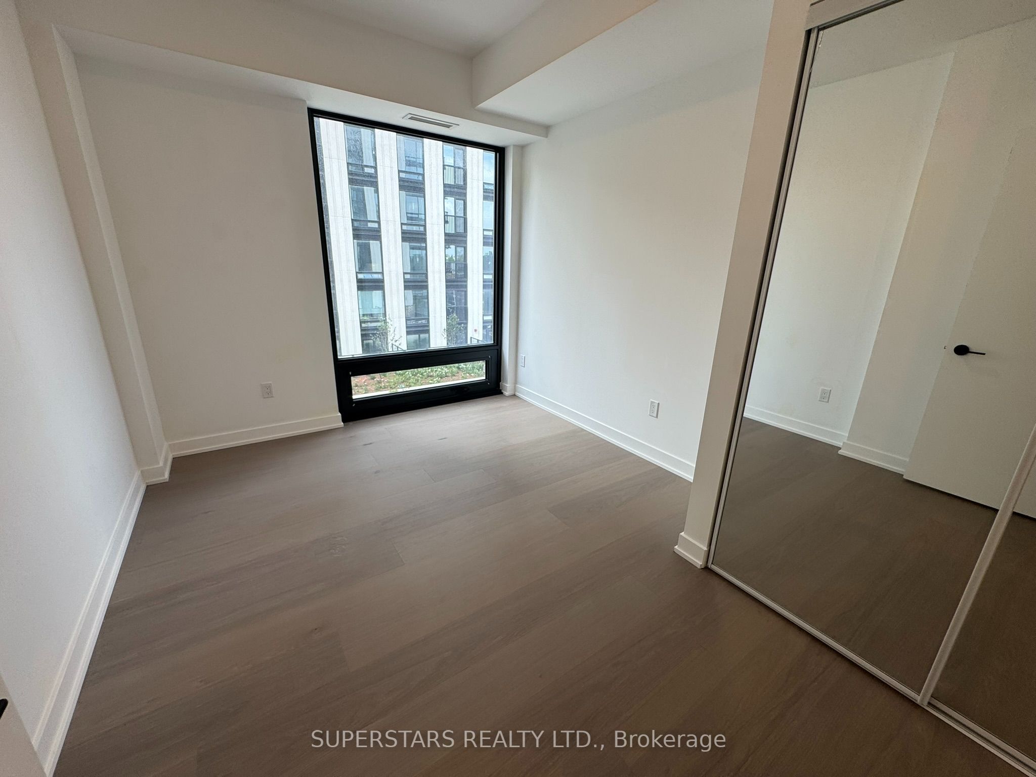 89 Montclair Avenue 1125, Toronto, ON M5P 0A9 photo 4