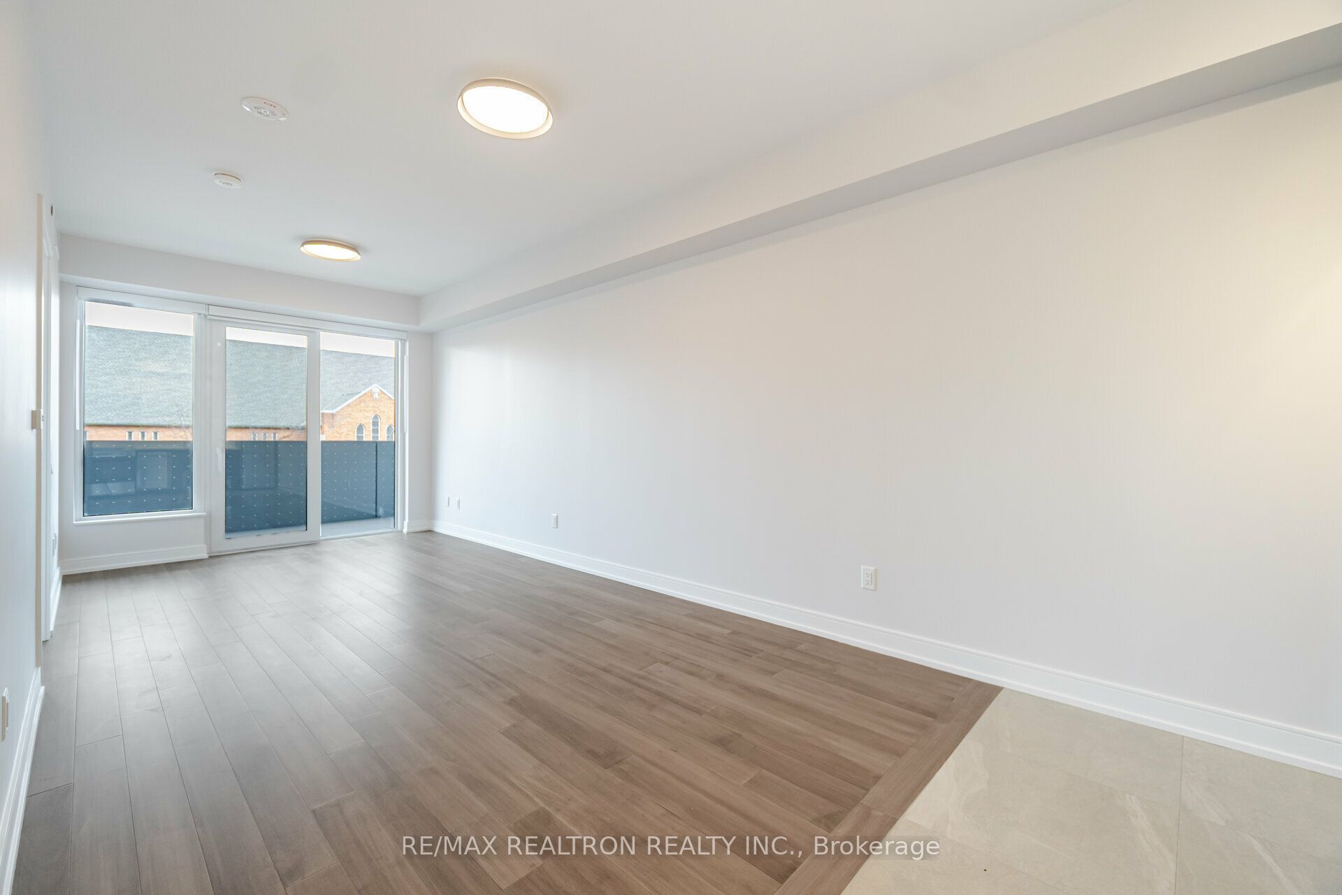 2525 Bathurst Street 307, Toronto, ON M6B 2Y9 photo 5