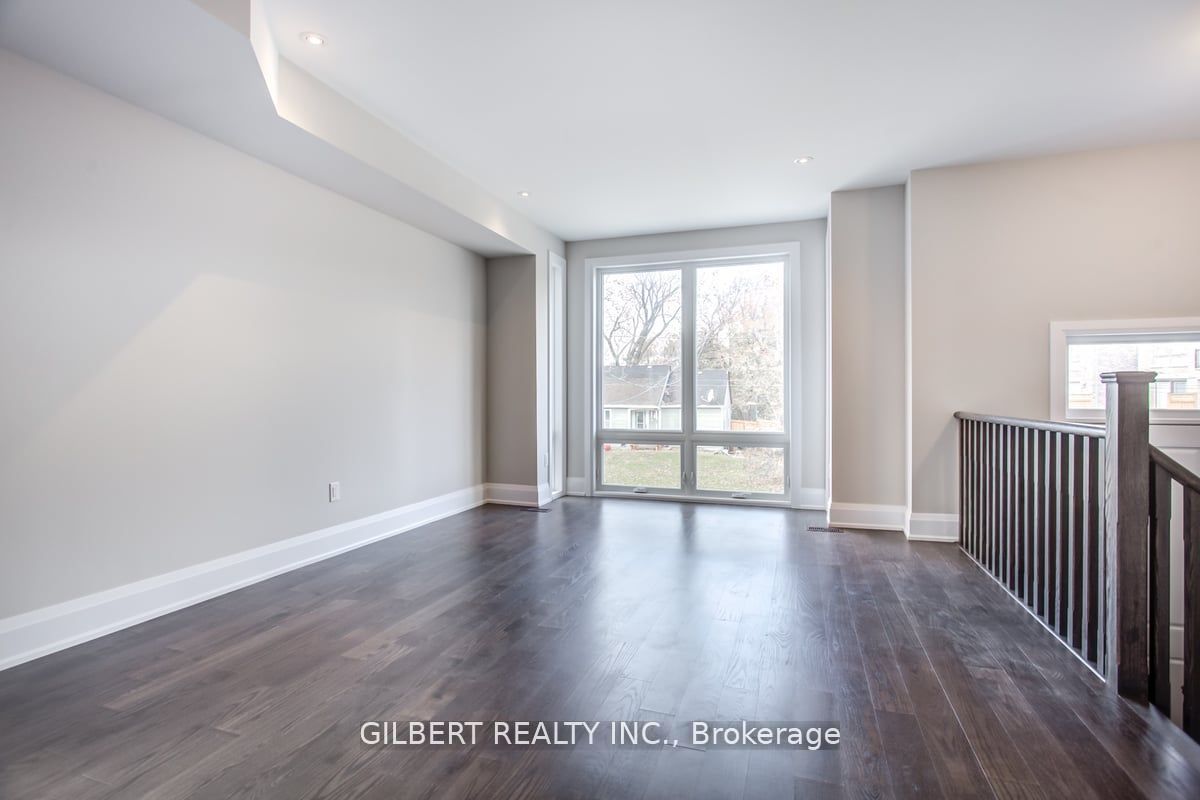 35B Marquette Avenue, Toronto, ON M6A 1X8 photo 4