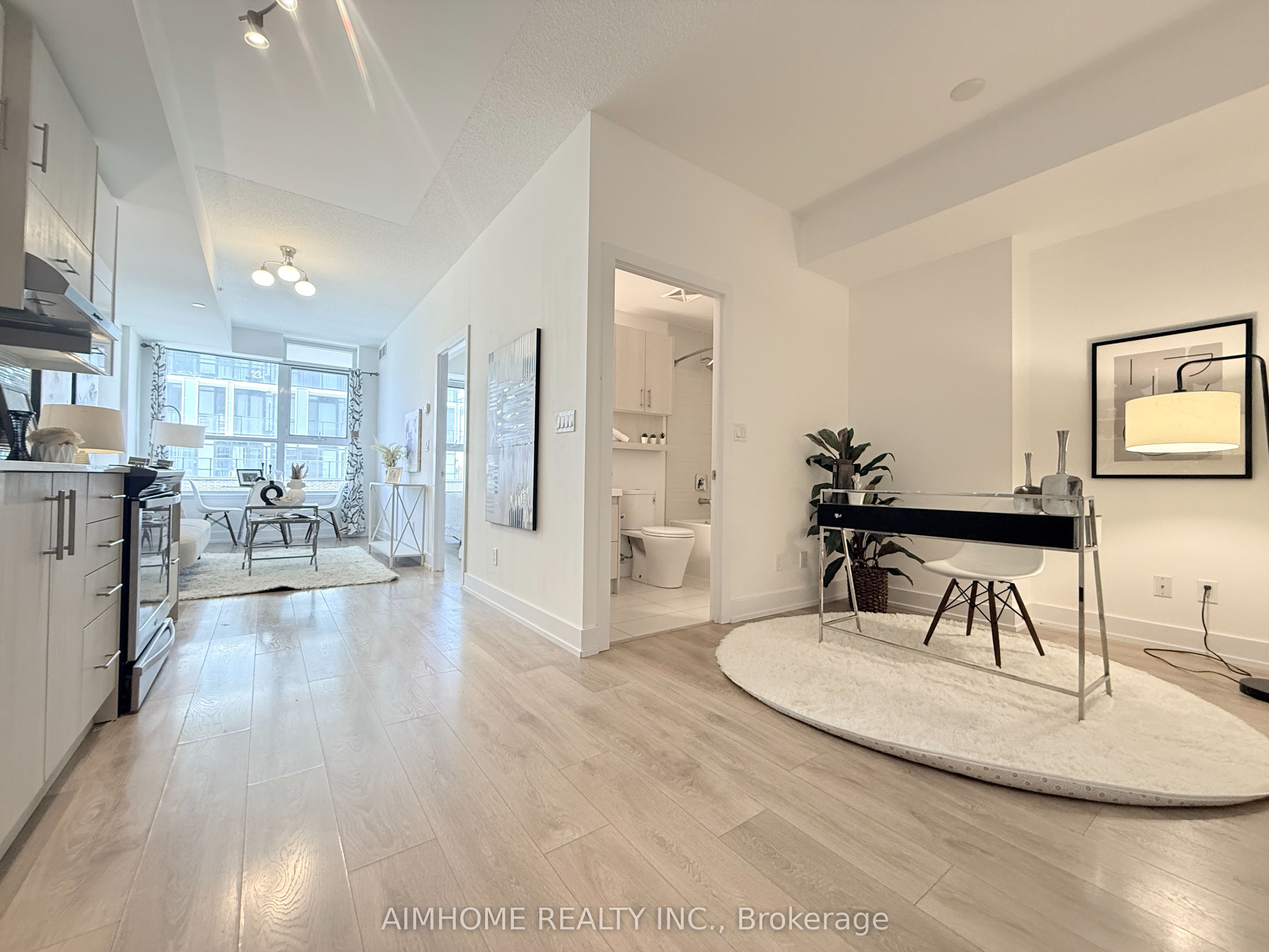 150 Fairview Mall Drive 504, Toronto, ON M2J 0E7 photo 2