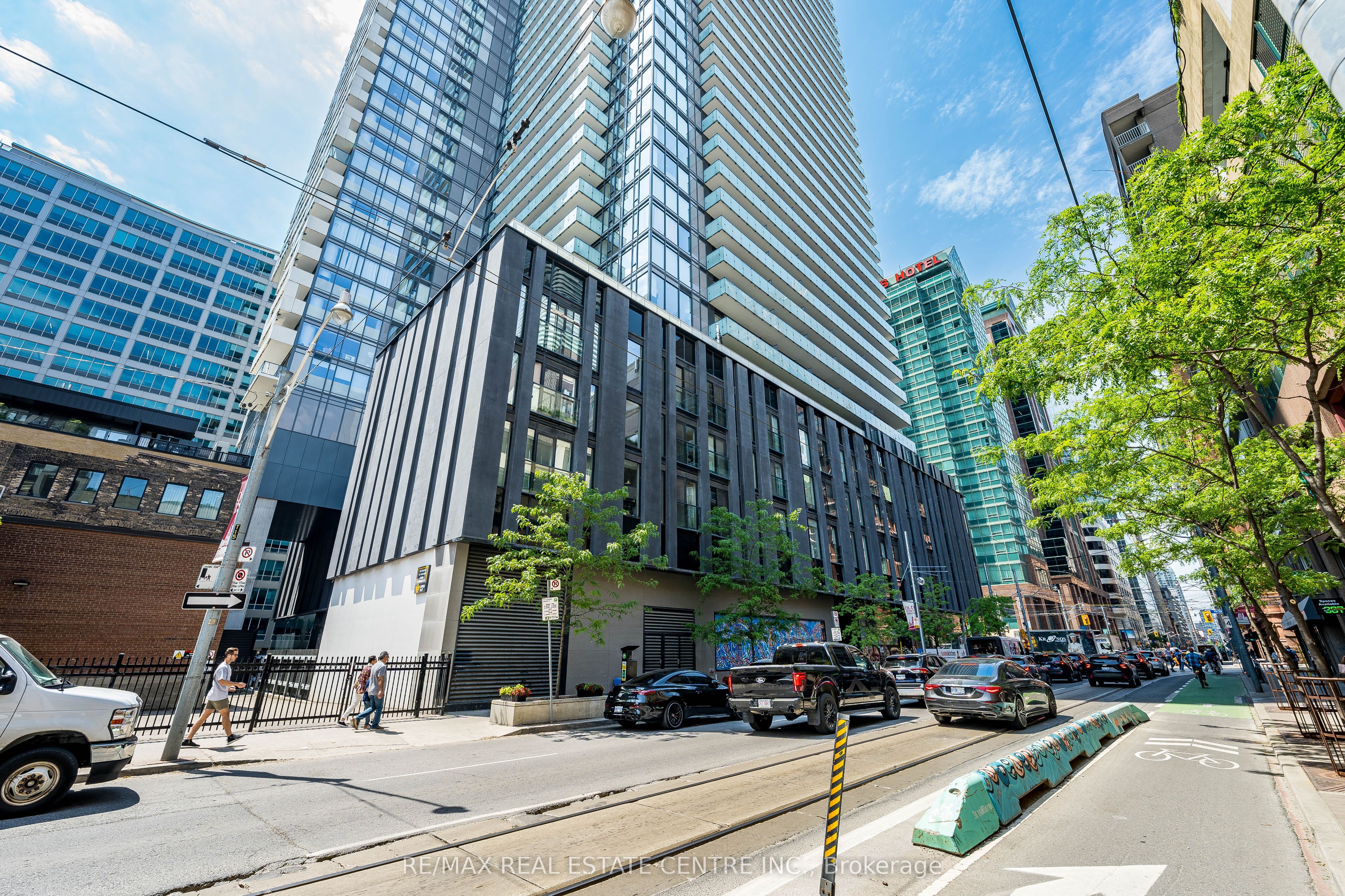 25 Richmond Street E 312, Toronto, ON M5C 1N7