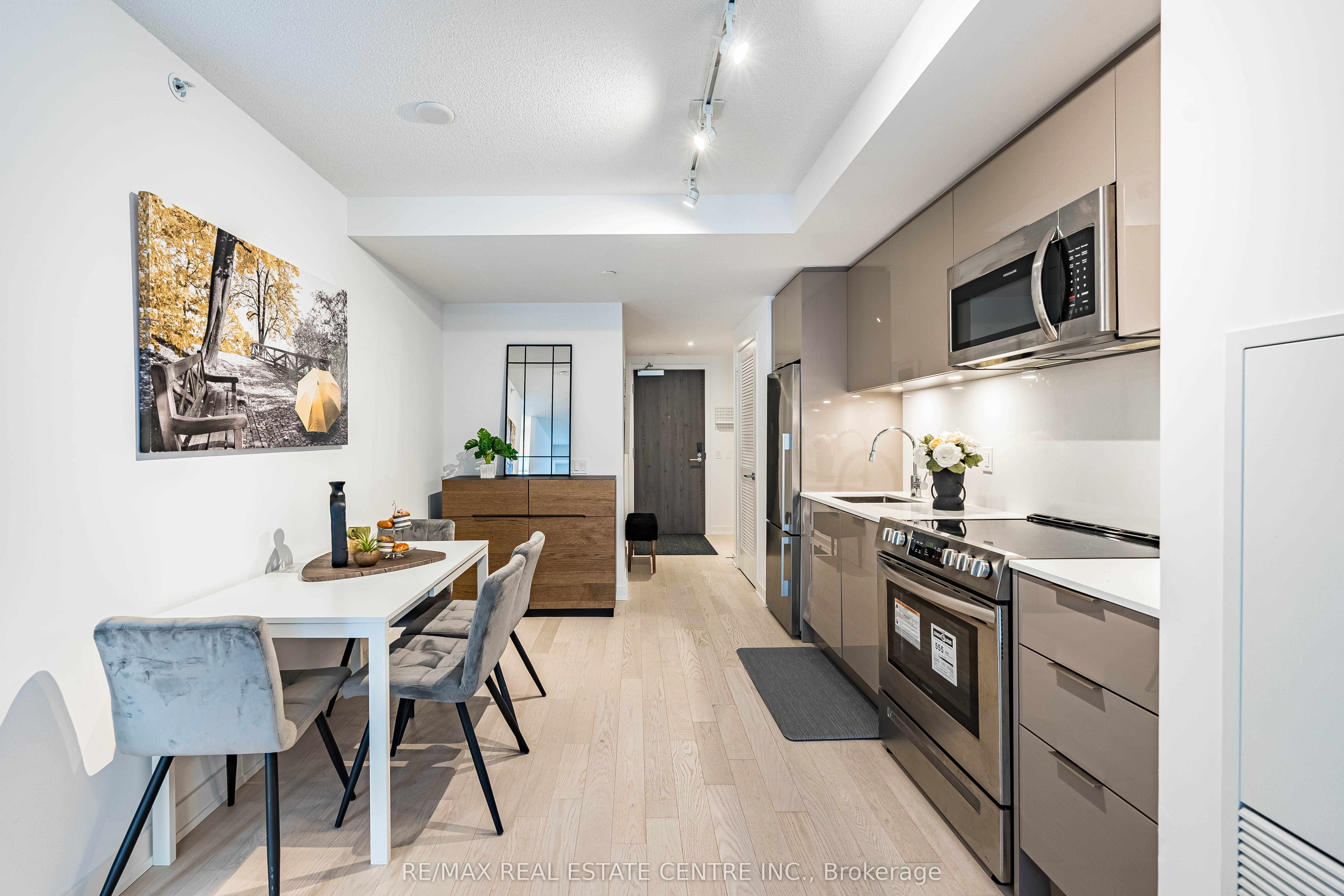 25 Richmond Street E 312, Toronto, ON M5C 1N7 photo 4