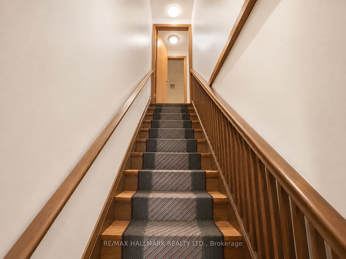 338 Vaughan Road Apt 3, Toronto, ON M6C 2N6 photo 2