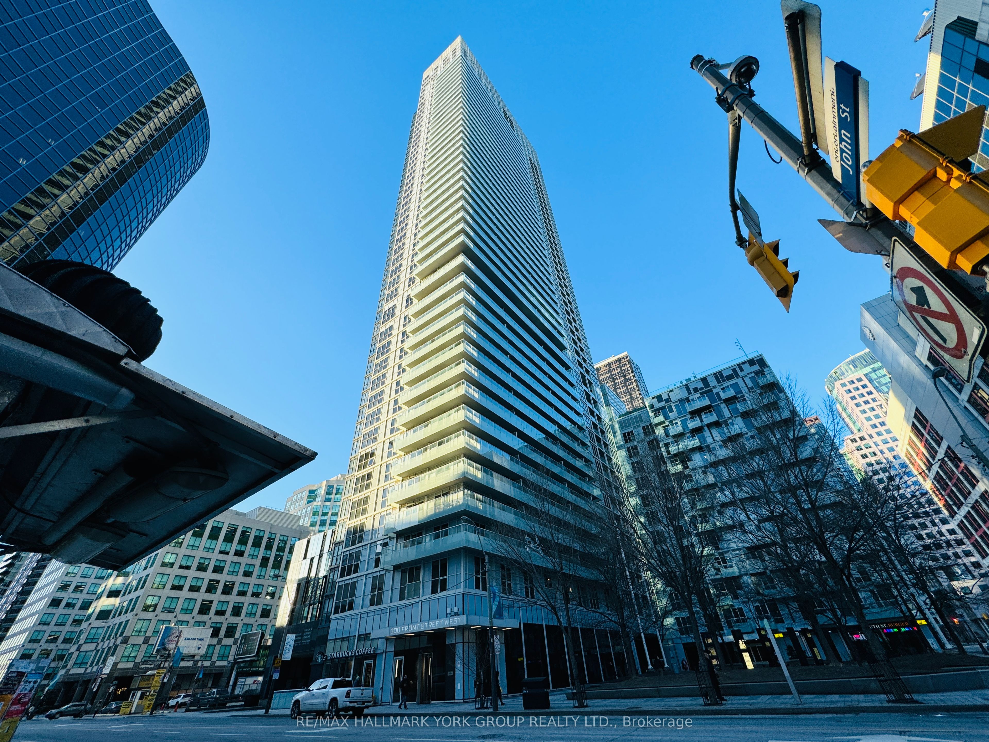 300 Front Street W 3507, Toronto, ON M5V 0E9 photo 5