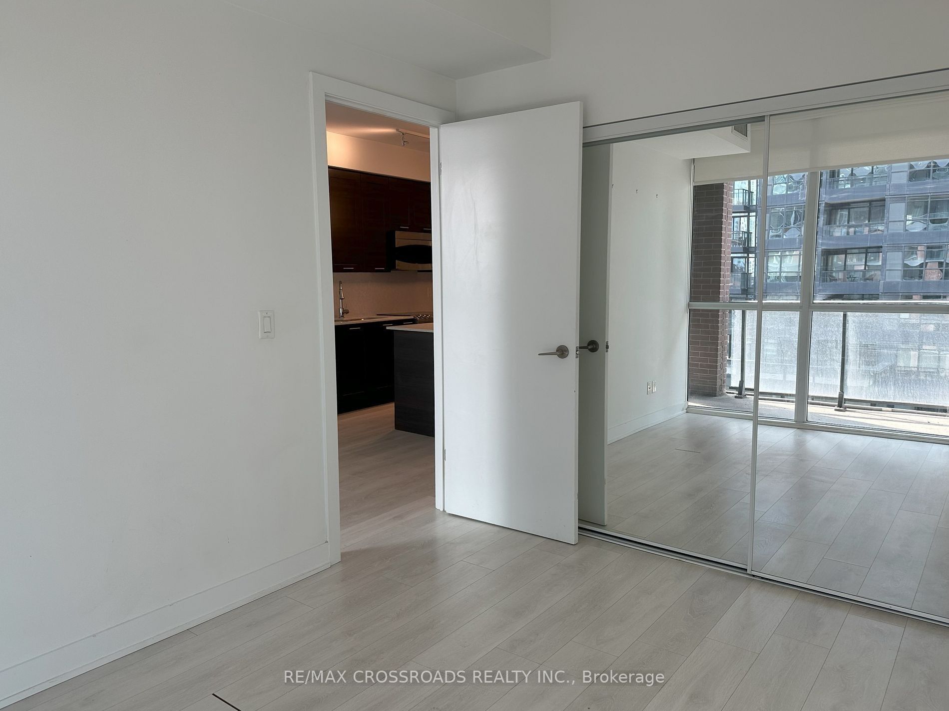 169 Fort York Boulevard 607, Toronto, ON M5V 0C8 photo 5