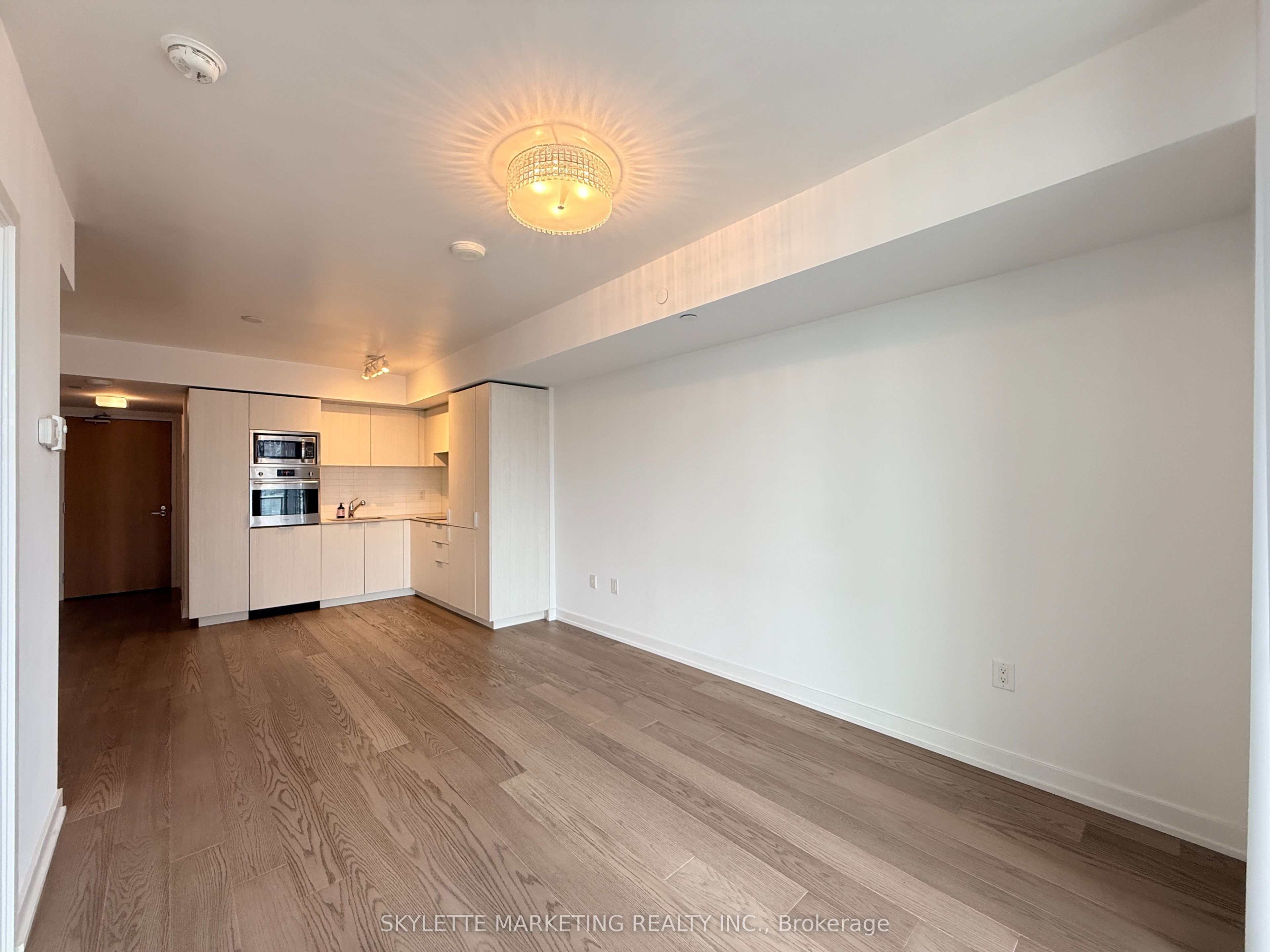 11 Wellesley Street W 3204, Toronto, ON M4Y 0G4 photo 4