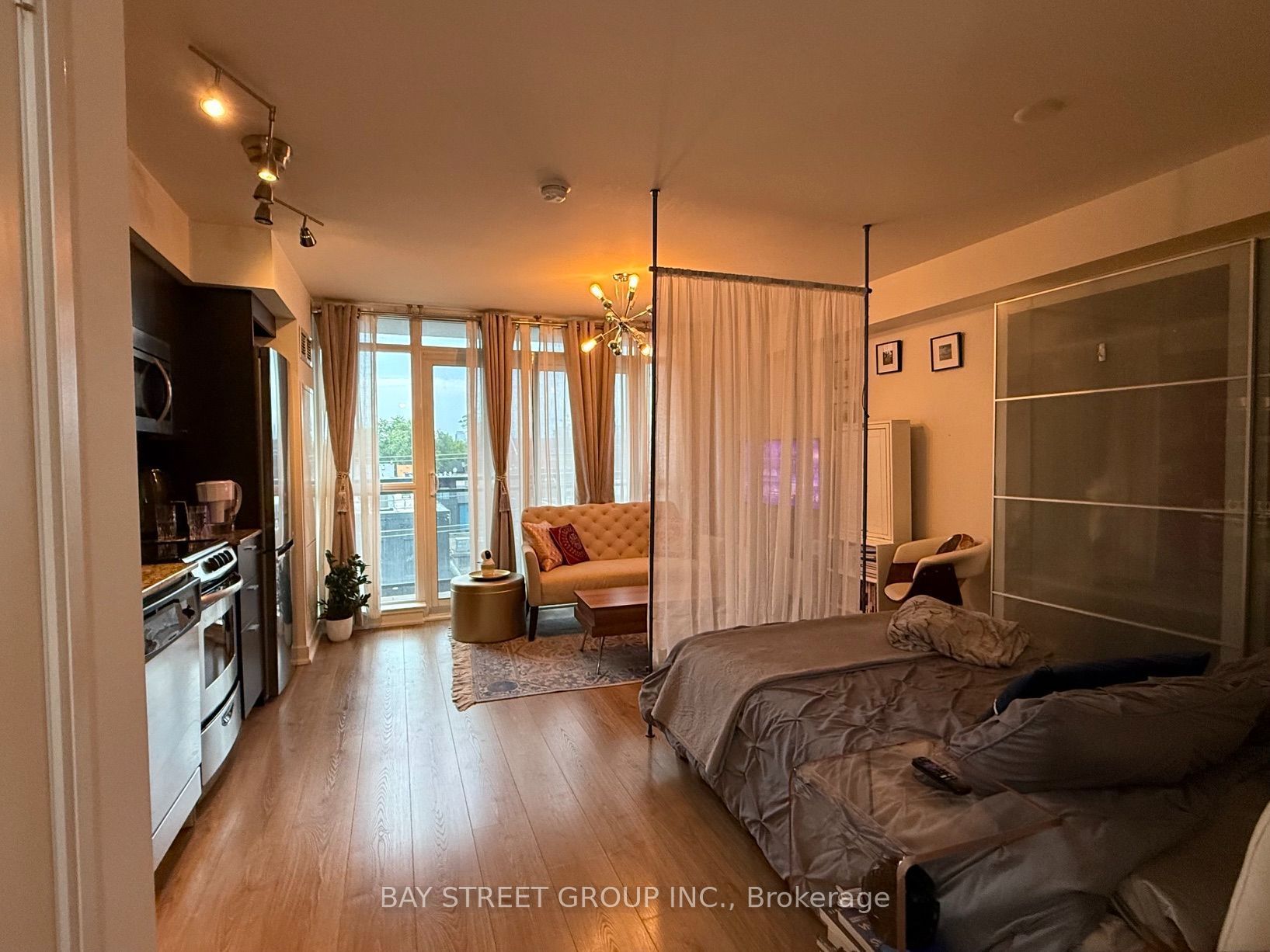 775 King Street W 418, Toronto, ON M5V 2K3 photo 3