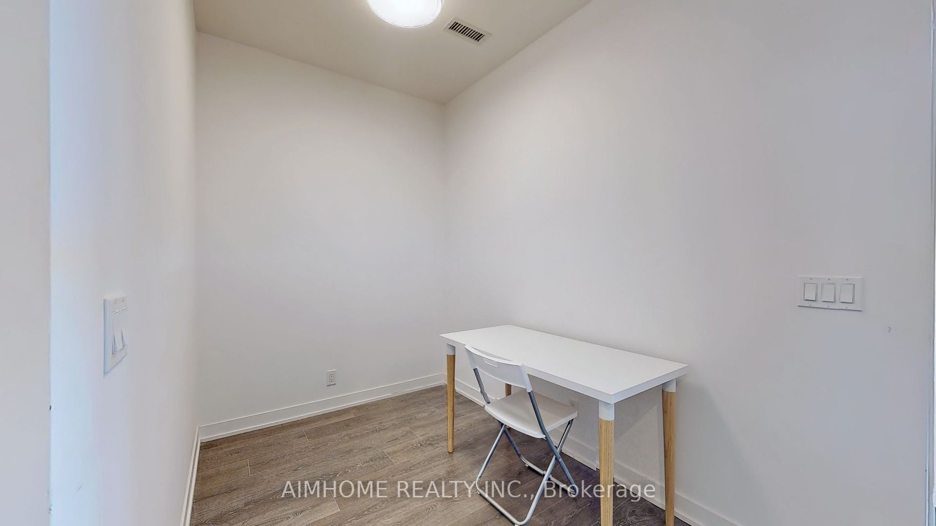 15 Holmes Avenue 309, Toronto, ON M2N 0E1 photo 5