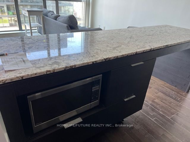 8 Charlotte Street 1608, Toronto, ON M5V 0K4 photo 3