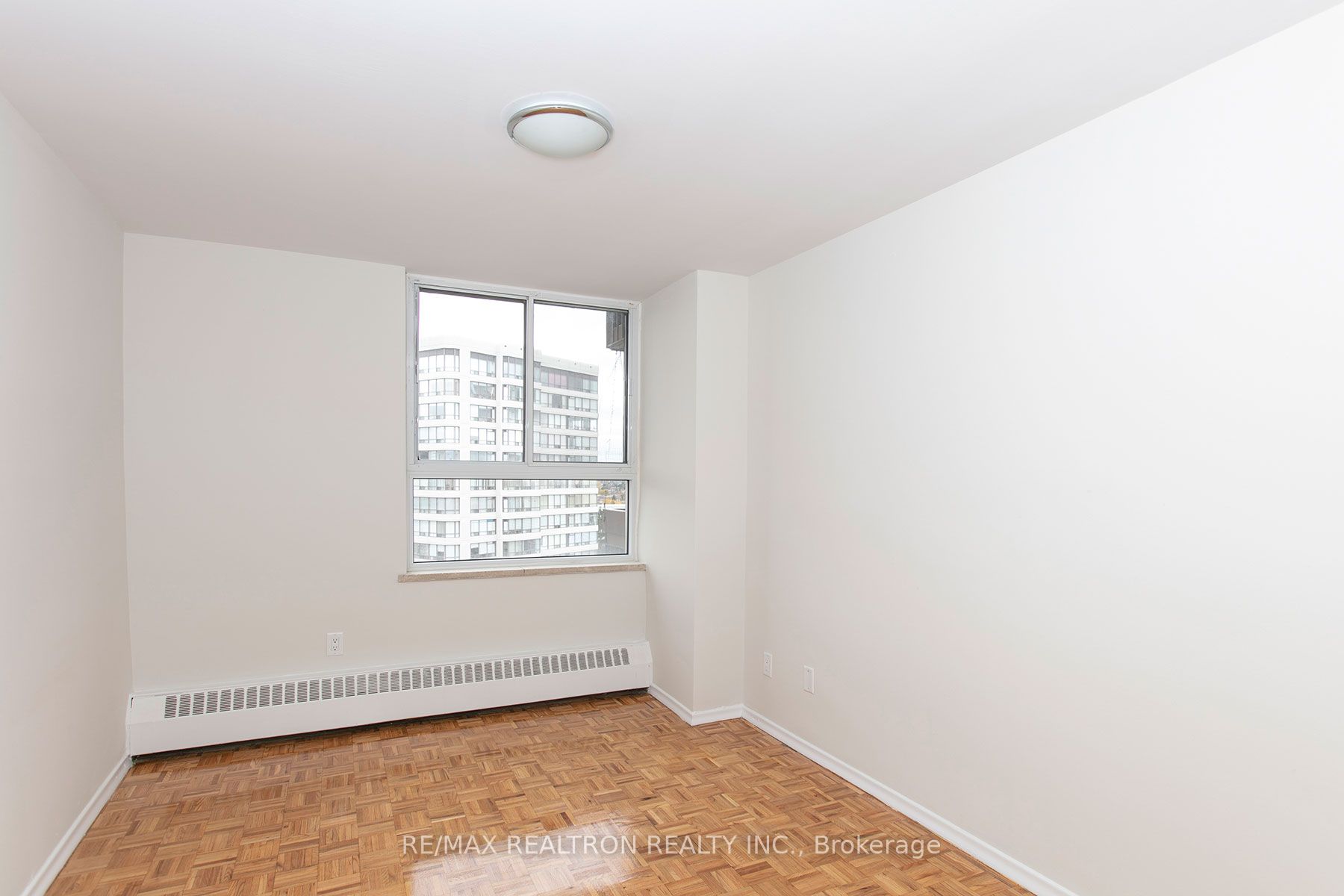 6200 Bathurst Street 1110, Toronto, ON M2R 2A3 photo 4