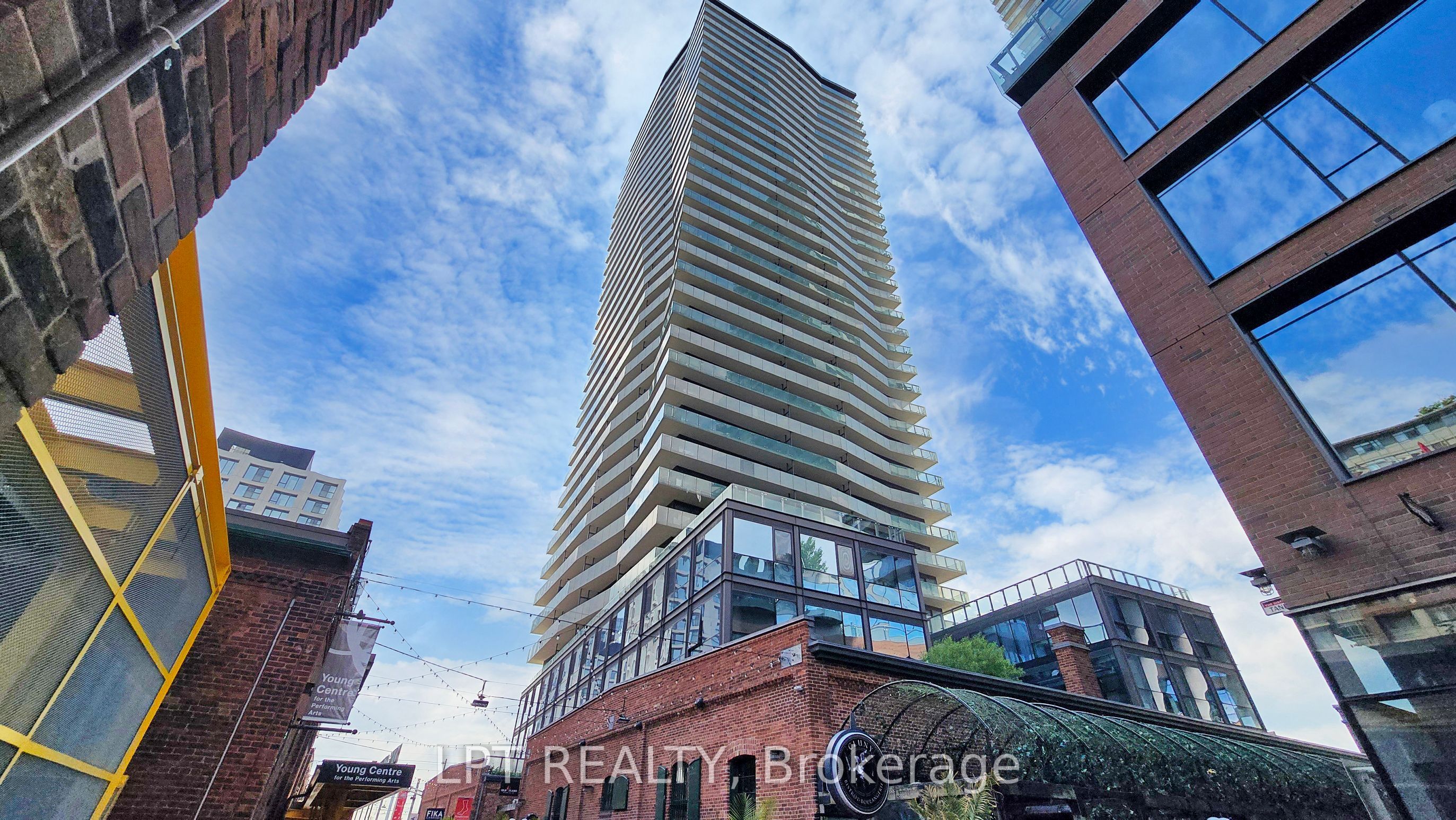 390 Cherry Street 503, Toronto, ON M5A 0E2 photo 2
