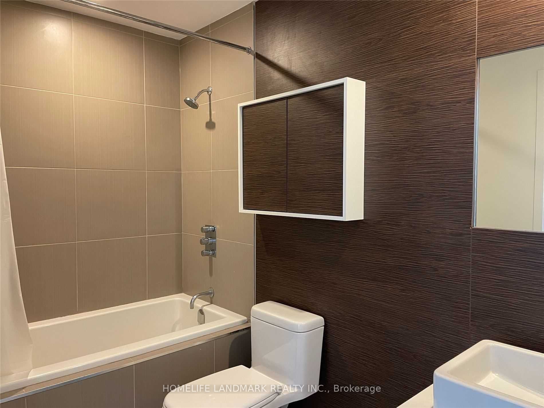 75 St Nicholas Street 1906, Toronto, ON M4Y 0A5 photo 3