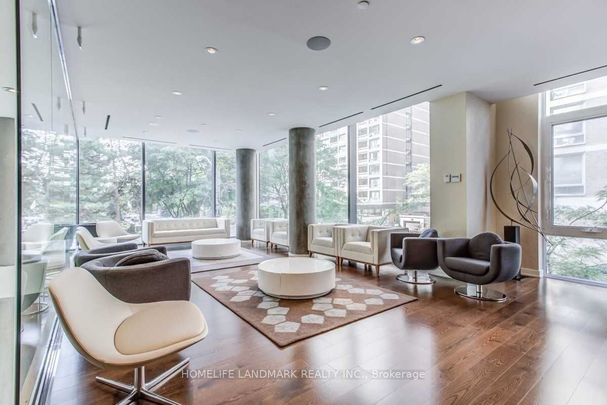 75 St Nicholas Street 1906, Toronto, ON M4Y 0A5 photo 4