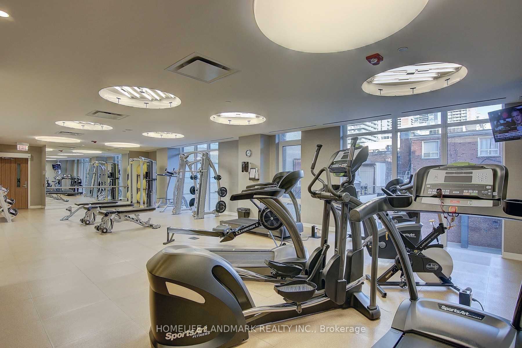 75 St Nicholas Street 1906, Toronto, ON M4Y 0A5 photo 5