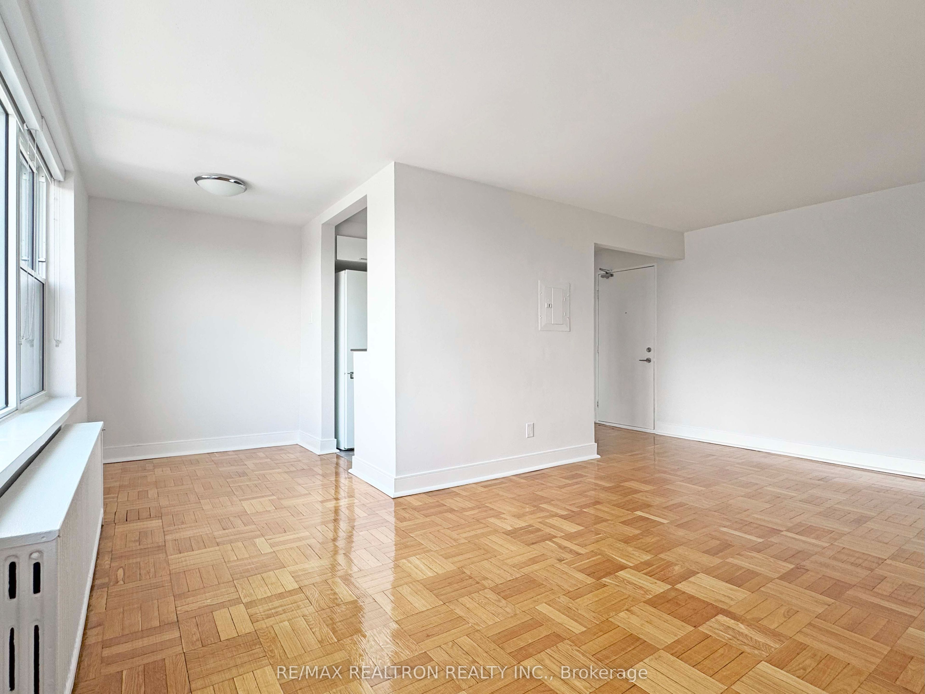 1545 Bathurst Street 308, Toronto, ON M5P 3H6 photo 3