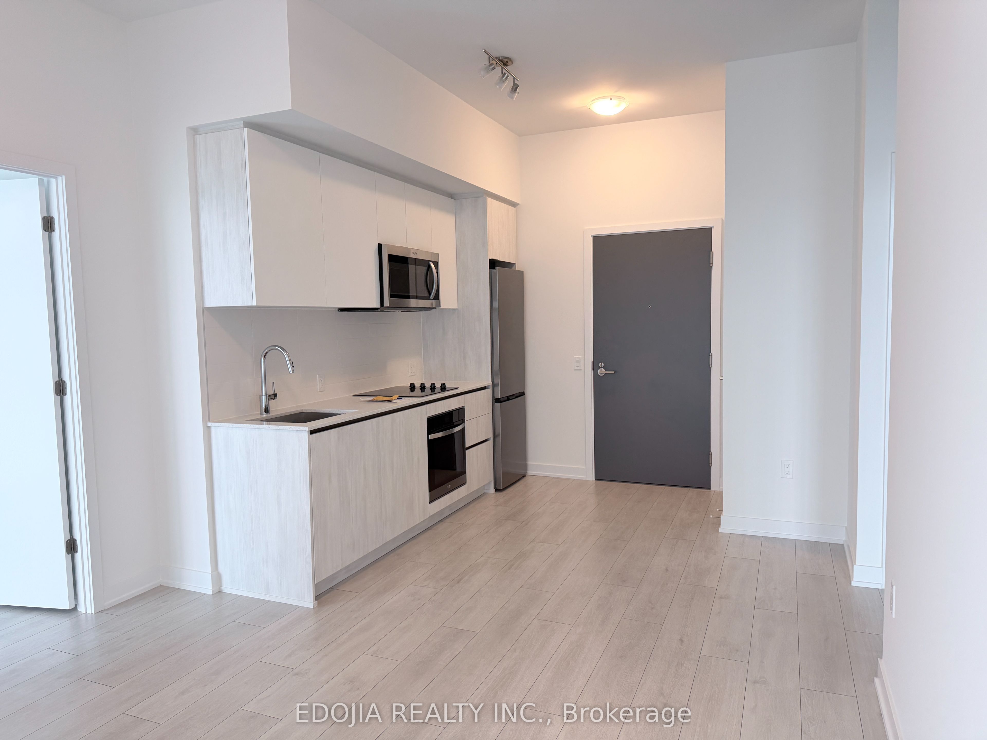 5858 Yonge Street LPH 10, Toronto, ON M2M 0C6 photo 2