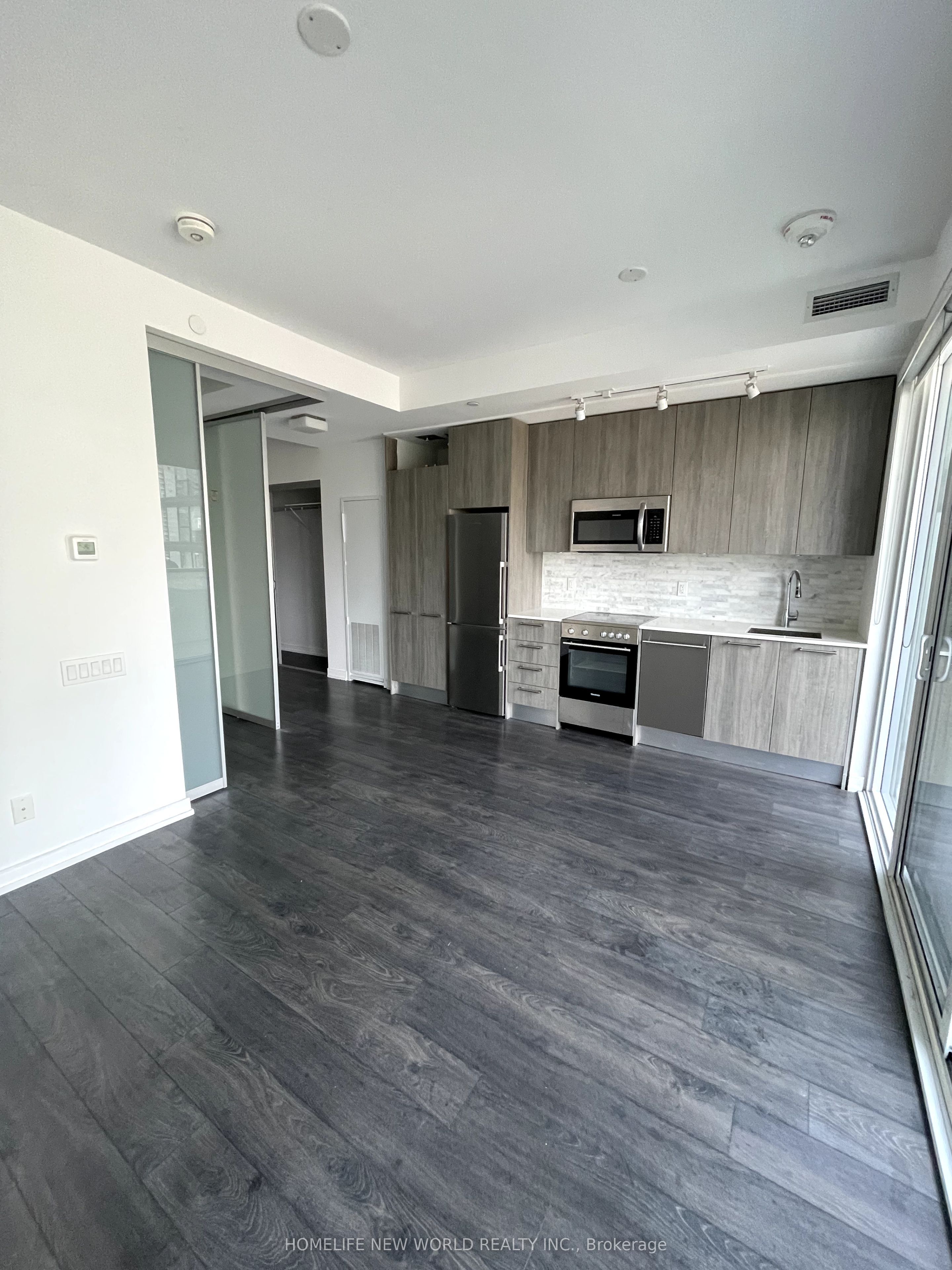 28 Wellesley Street E 908, Toronto, ON M4Y 0C4 photo 3