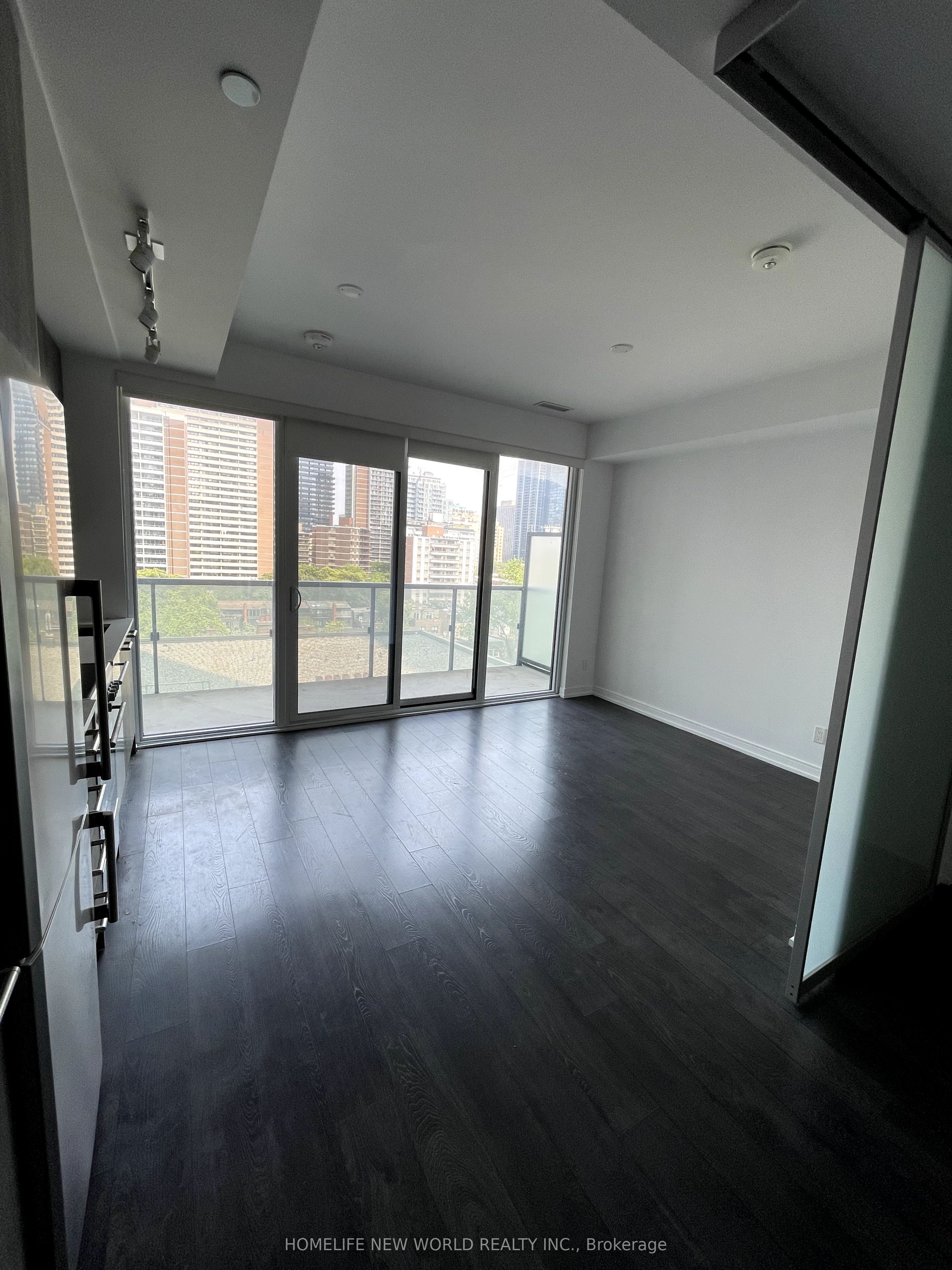 28 Wellesley Street E 908, Toronto, ON M4Y 0C4 photo 5
