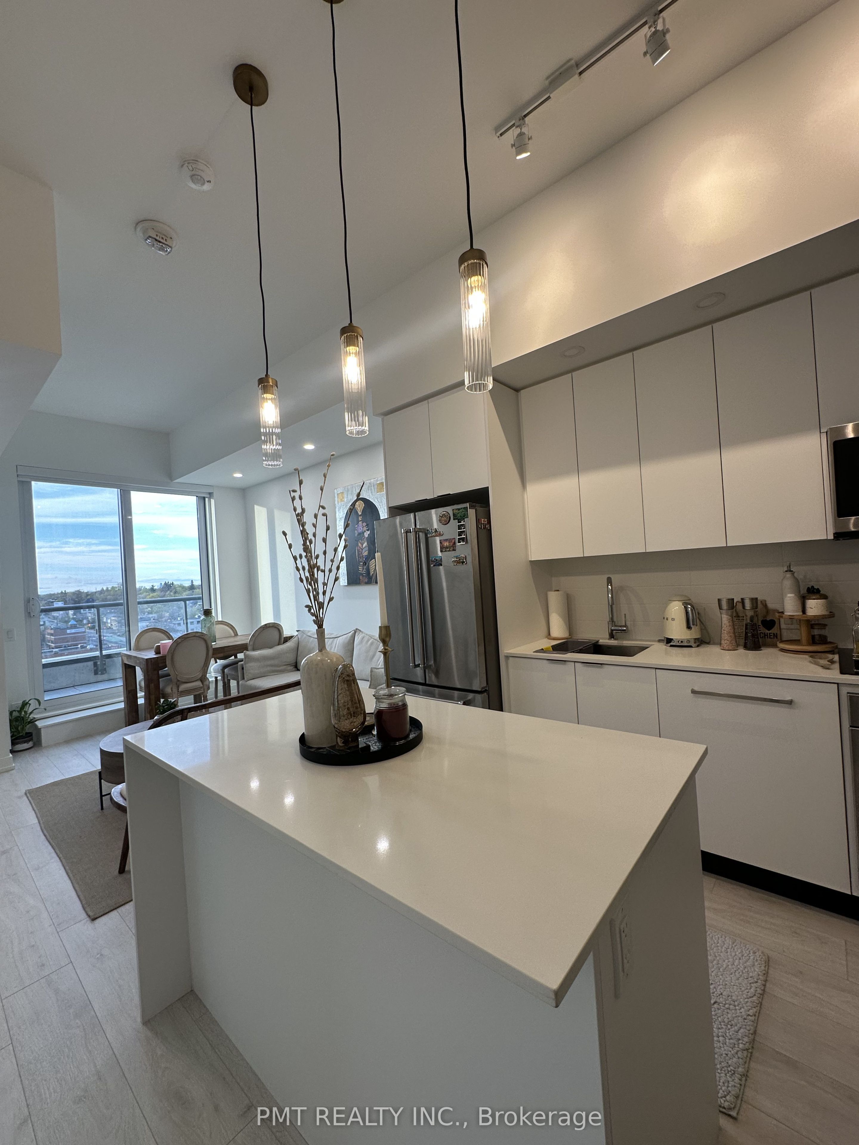 181 Sheppard Avenue E 801, Toronto, ON M2N 3A6