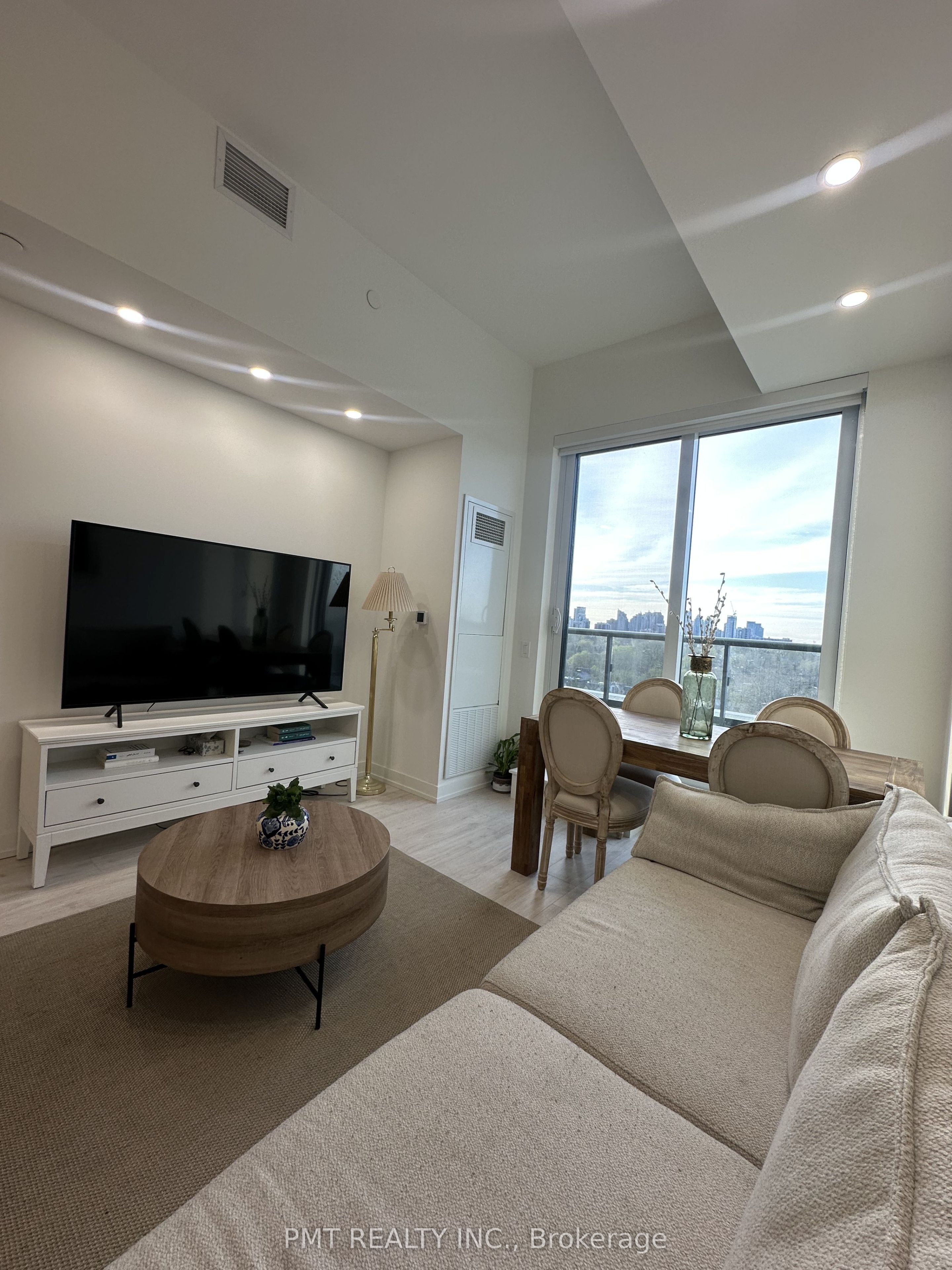 181 Sheppard Avenue E 801, Toronto, ON M2N 3A6 photo 4