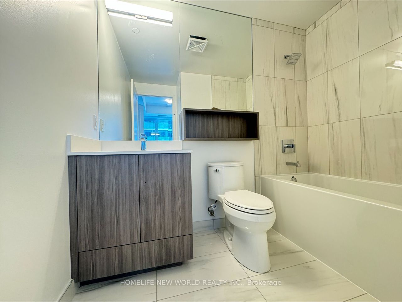 70 Princess Street 2212 E, Toronto, ON M5A 0X6 photo 5