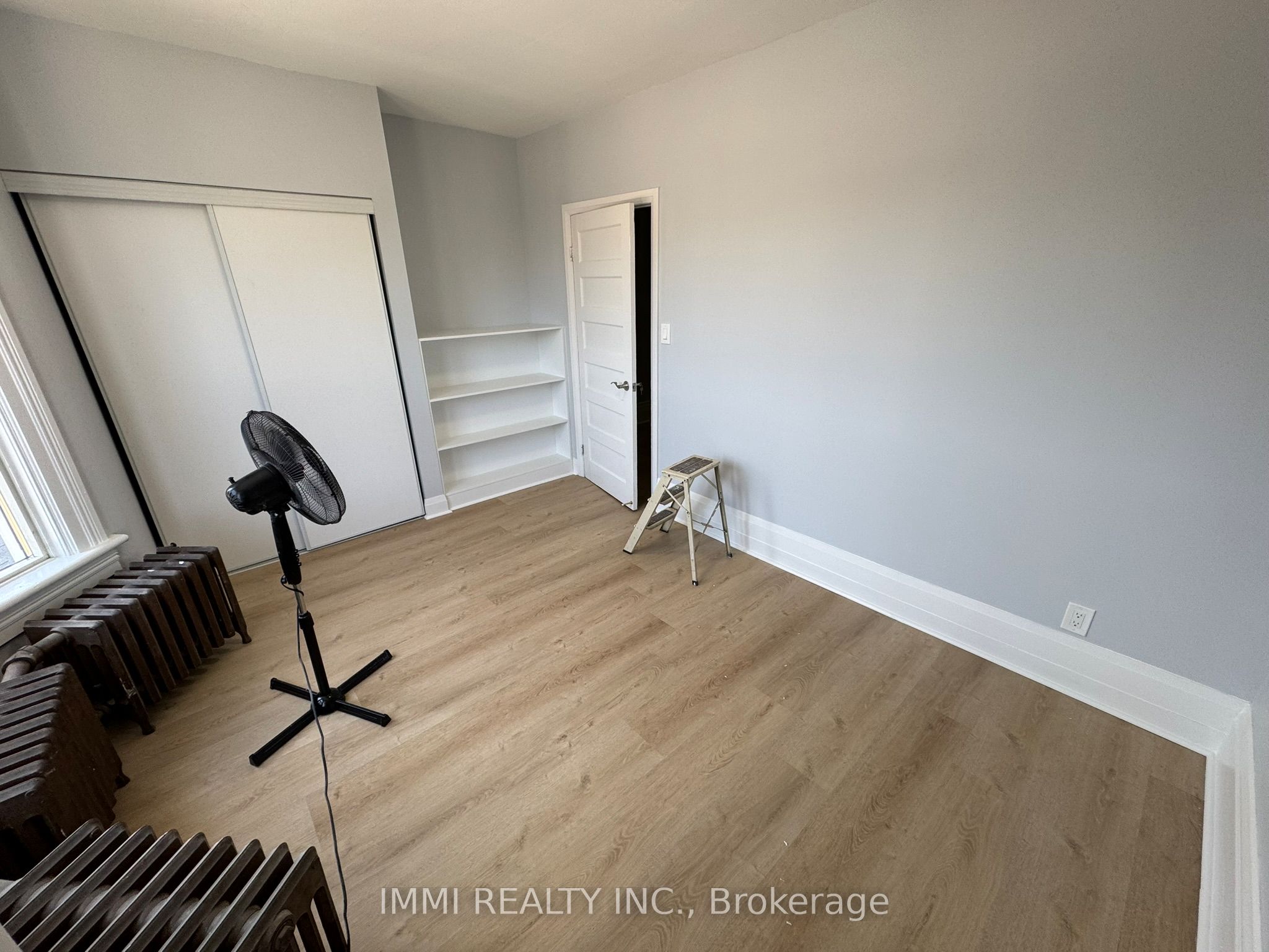 618 Bathurst Street 201, Toronto, ON M5S 2R1 photo 2
