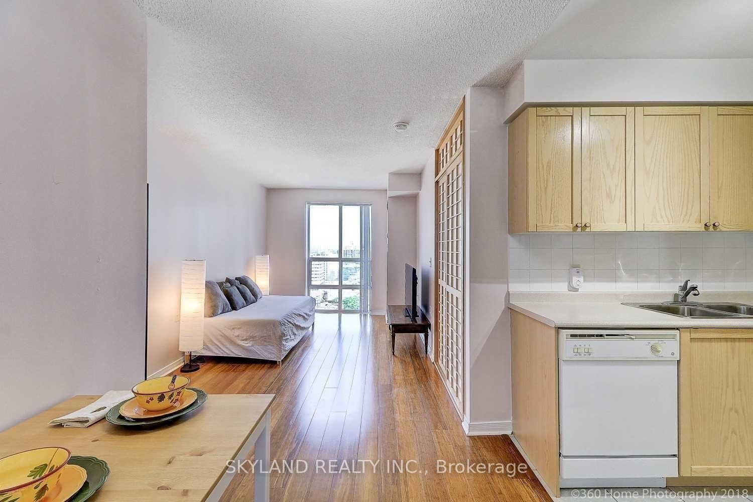 22 Olive Avenue 1703, Toronto, ON M2N 7G6 photo 2