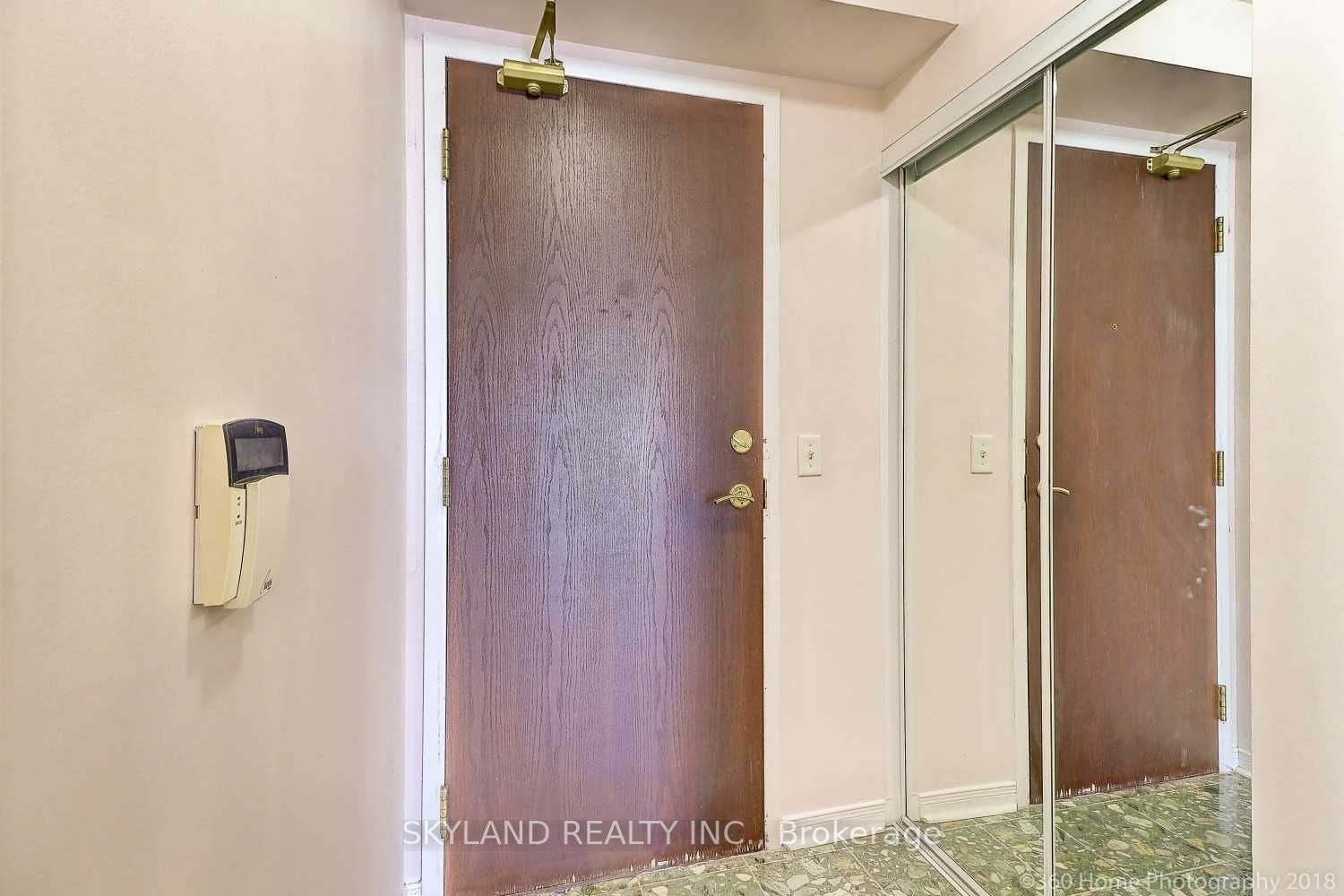 22 Olive Avenue 1703, Toronto, ON M2N 7G6 photo 3
