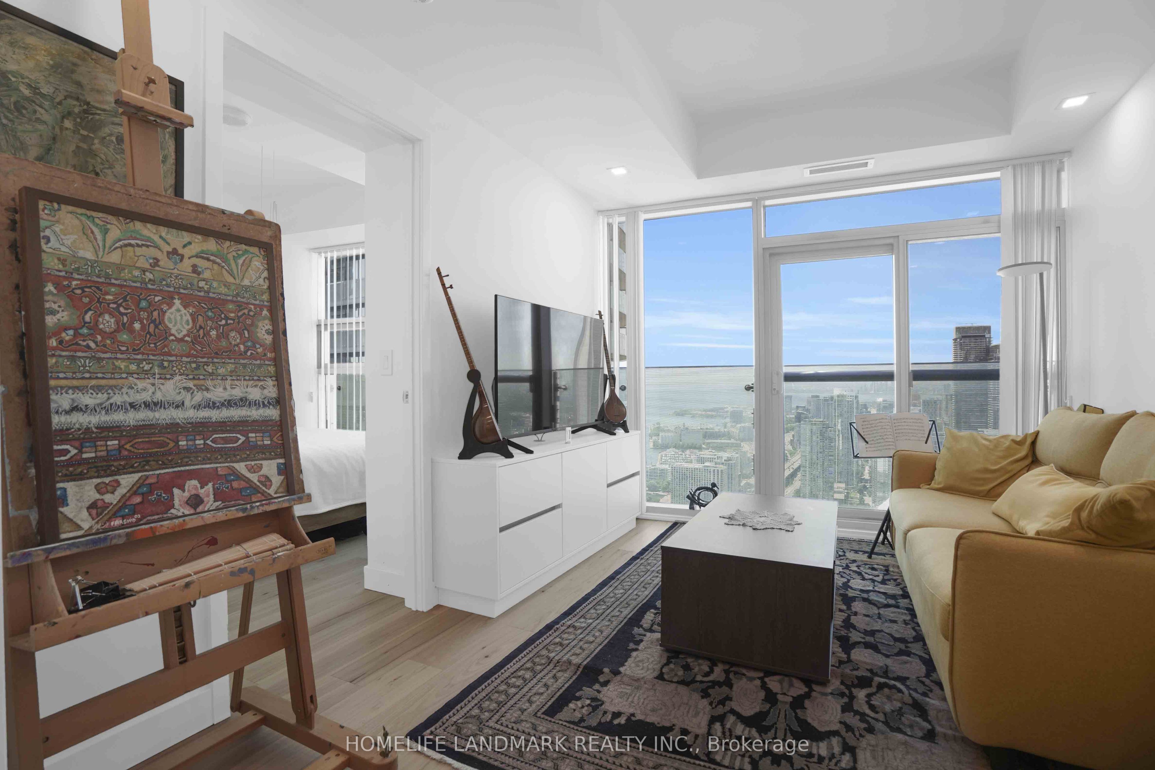 14 York Street 5207, Toronto, ON M5J 0B1 photo 5