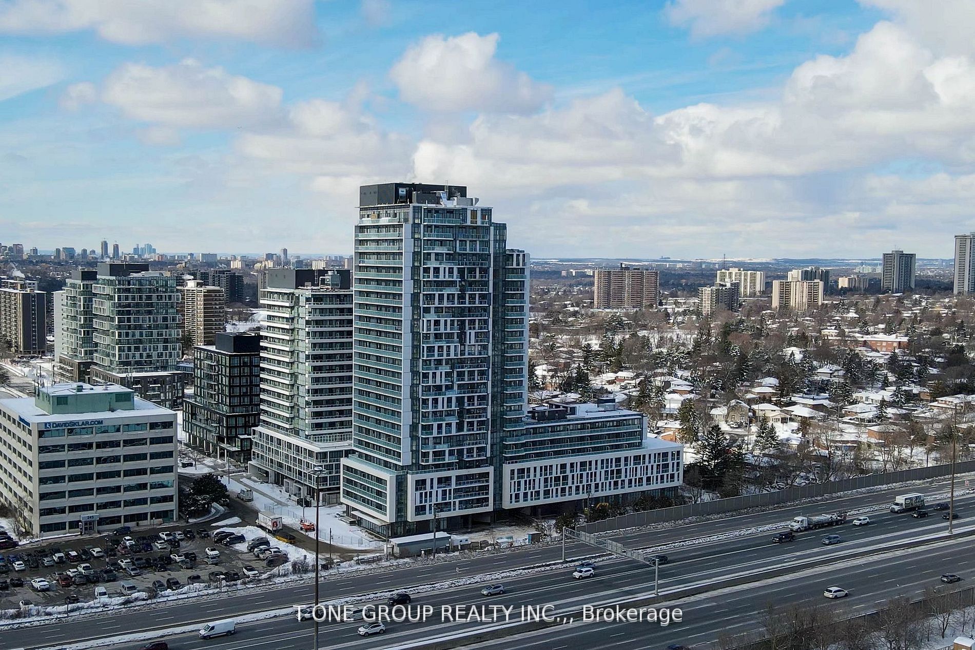 188 Fairview Mall Drive 915, Toronto, ON M2J 0H7