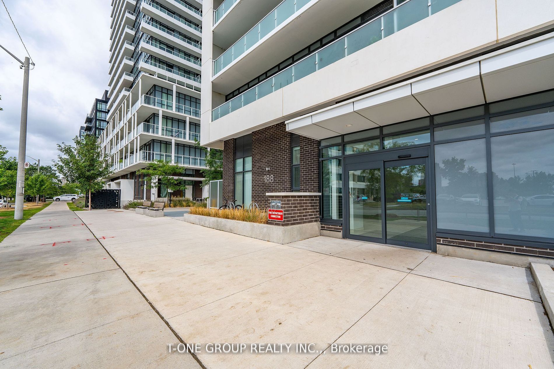 188 Fairview Mall Drive 915, Toronto, ON M2J 0H7 photo 3