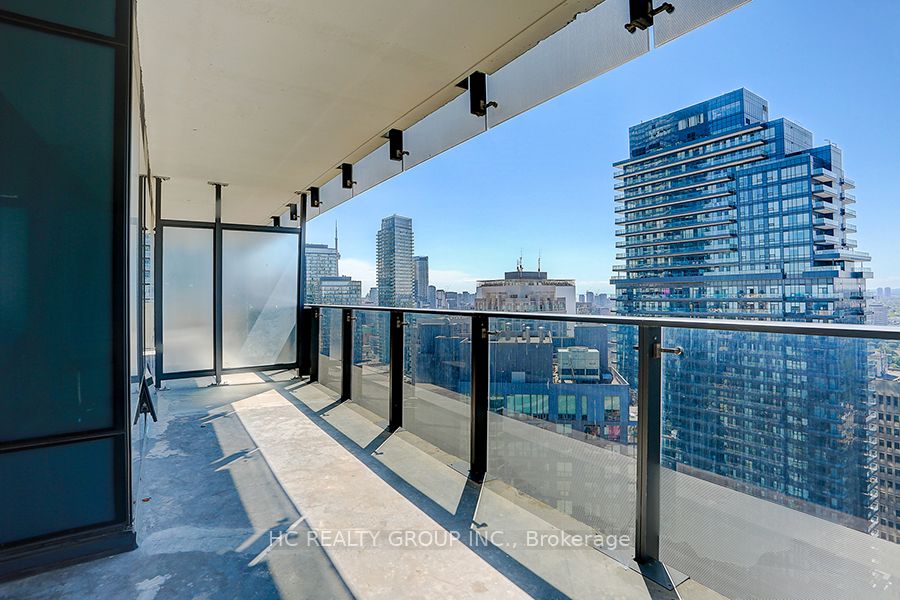 5 St Joseph Street 2906, Toronto, ON M4Y 0B6 photo 4