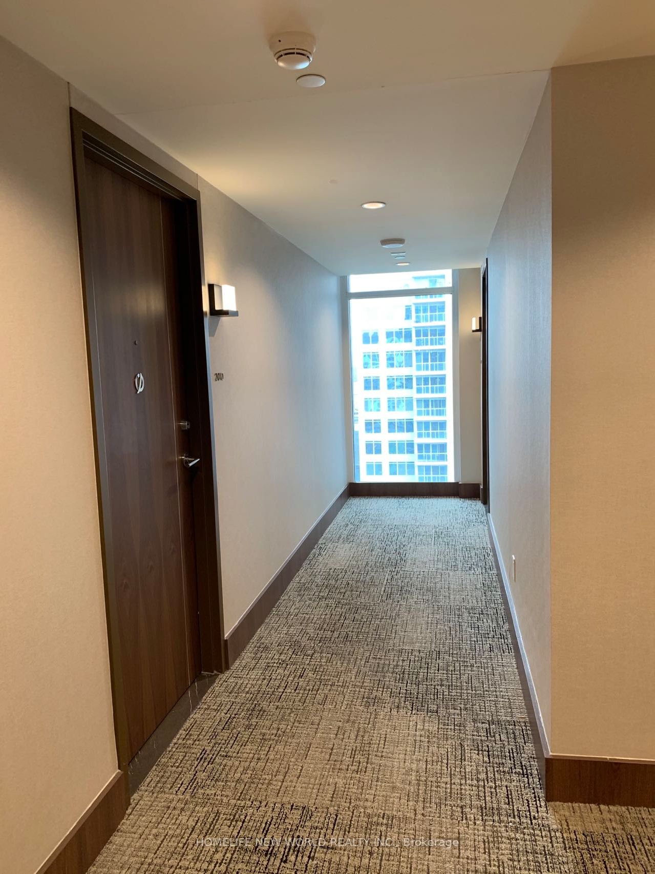 80 Queens Wharf Road 2010, Toronto, ON M5V 0J3 photo 3