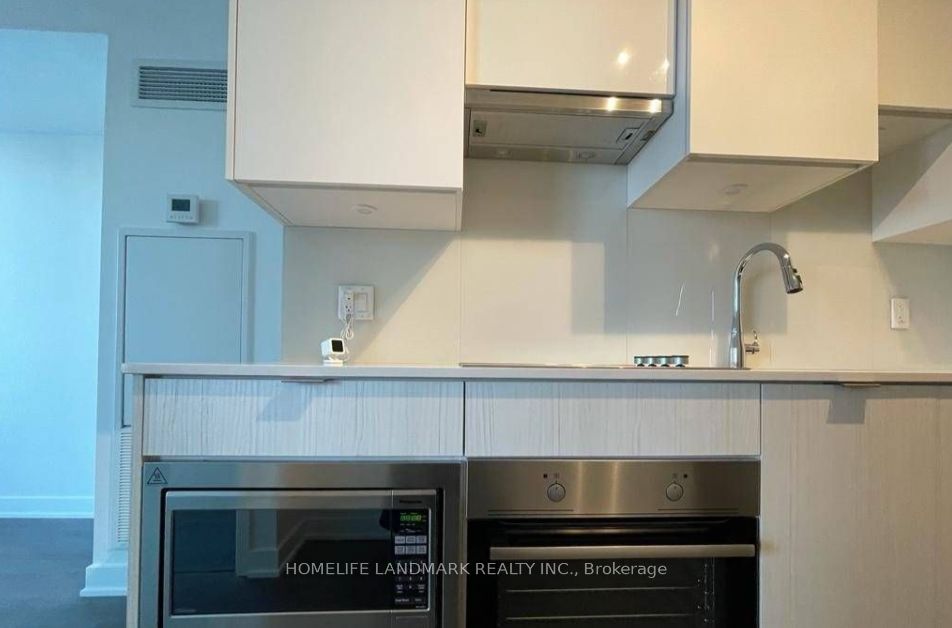 99 Broadway Avenue 1205, Toronto, ON M4P 0E3 photo 4