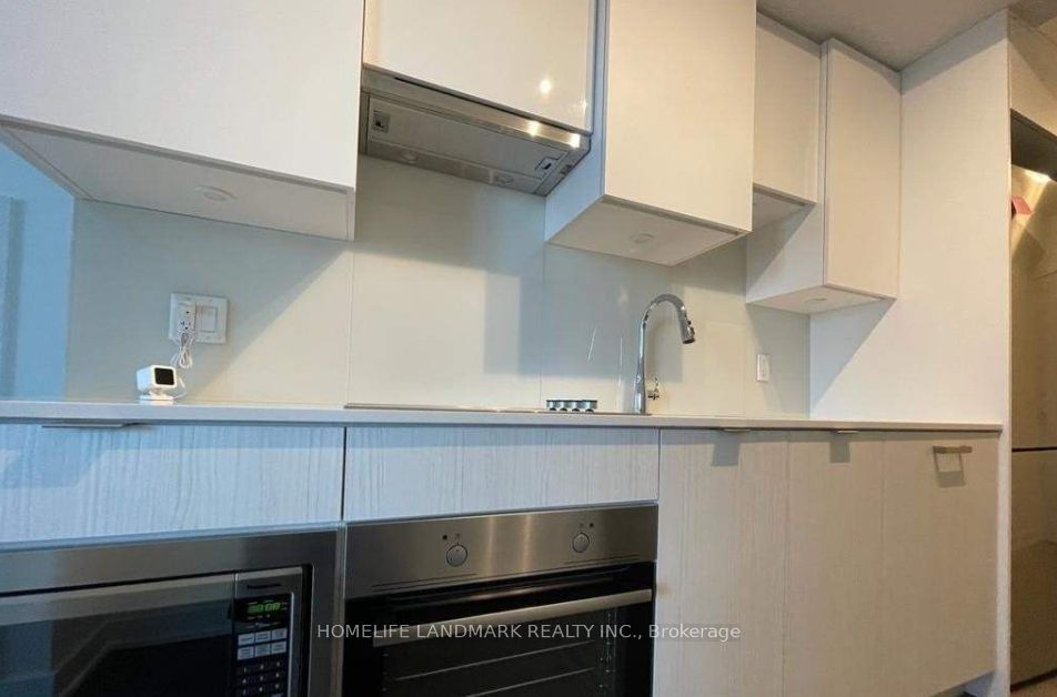 99 Broadway Avenue 1205, Toronto, ON M4P 0E3 photo 5