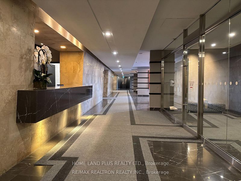 8 Park Road 3011, Toronto, ON M4W 3S5 photo 5