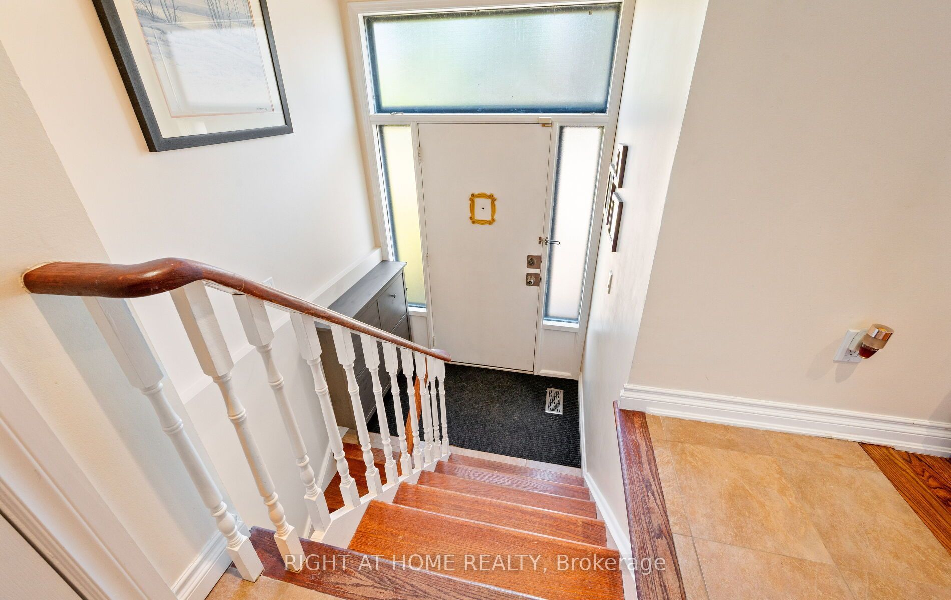 203 Robert Hicks Drive, Toronto, ON M2R 3R3 photo 4