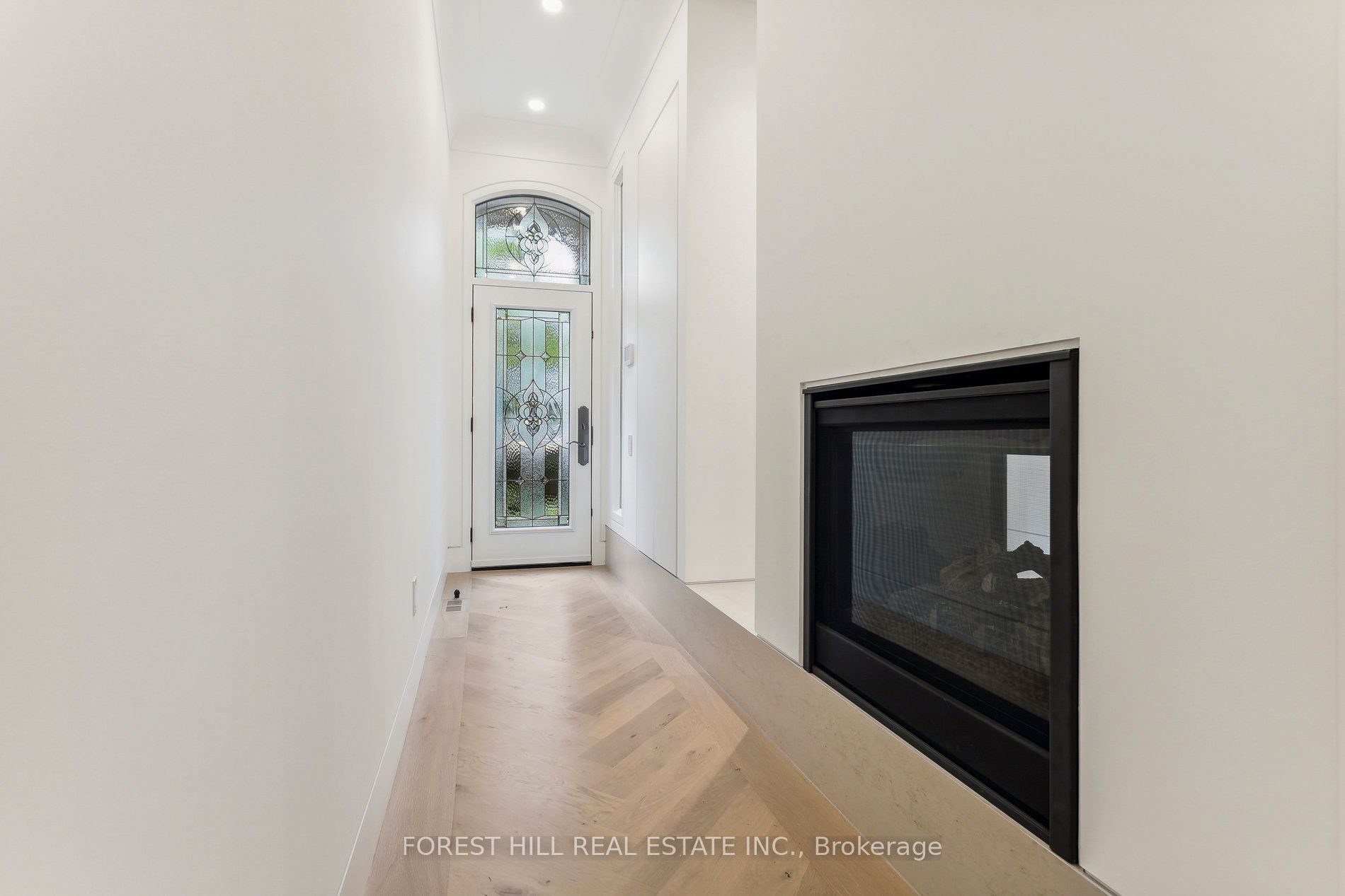 55 Hazelton Avenue, Toronto, ON M5R 2E3 photo 2